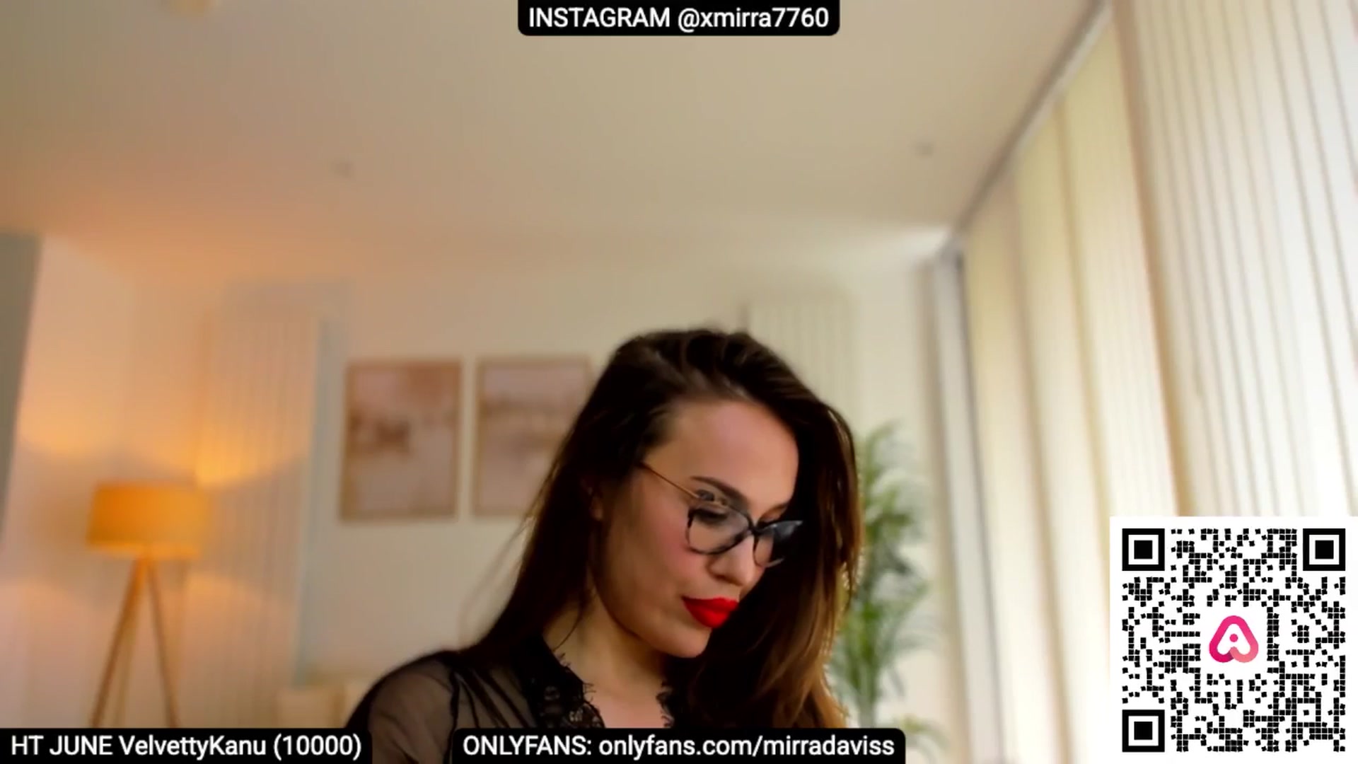 Gallery image thumbnail from XMirrabbellaX's myfreecams stream on, 06/17/2025, 12:59 image 18 of 20