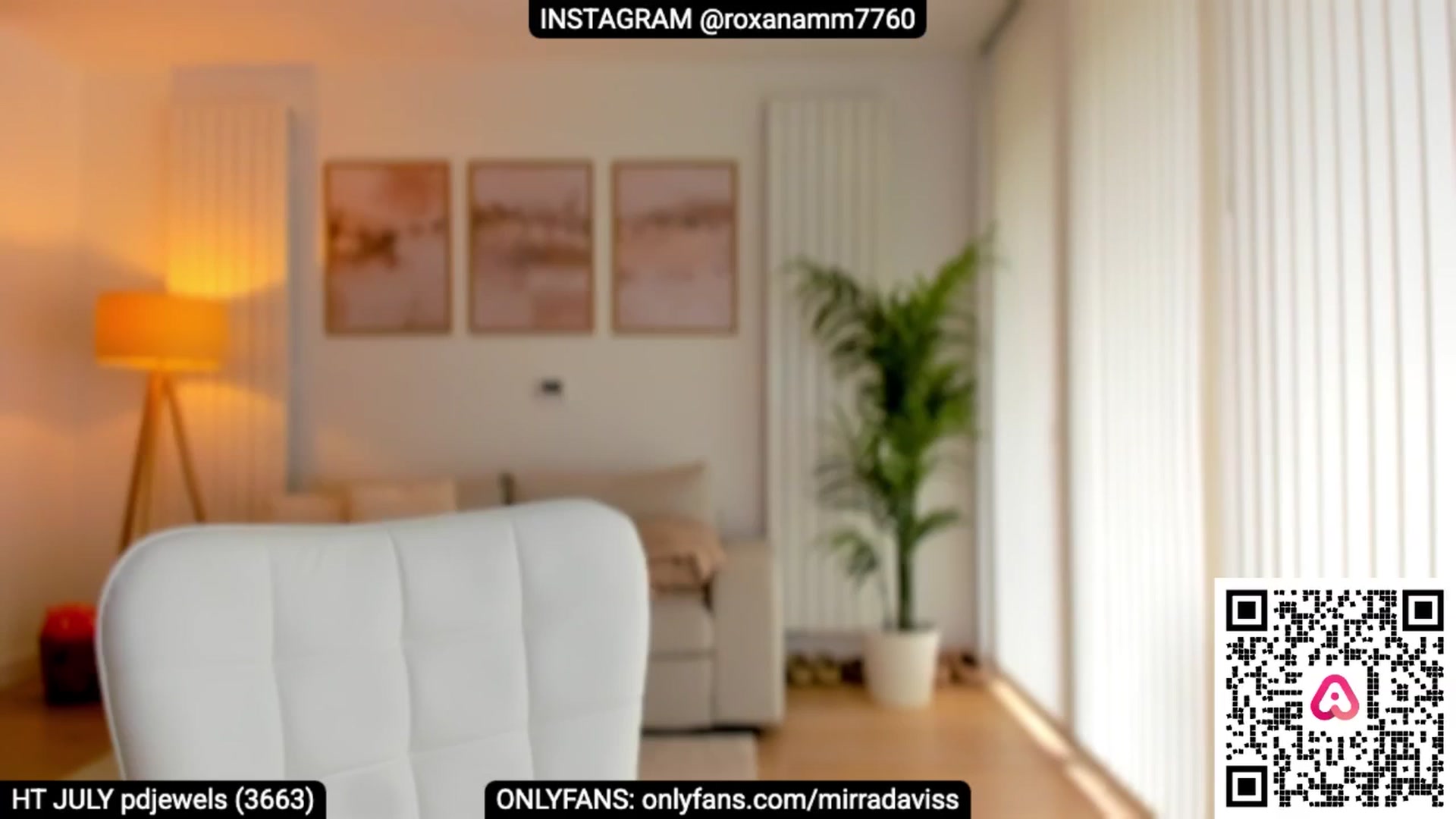 Gallery image thumbnail from XMirrabbellaX's myfreecams stream on, 07/09/2025, 16:09 image 10 of 20