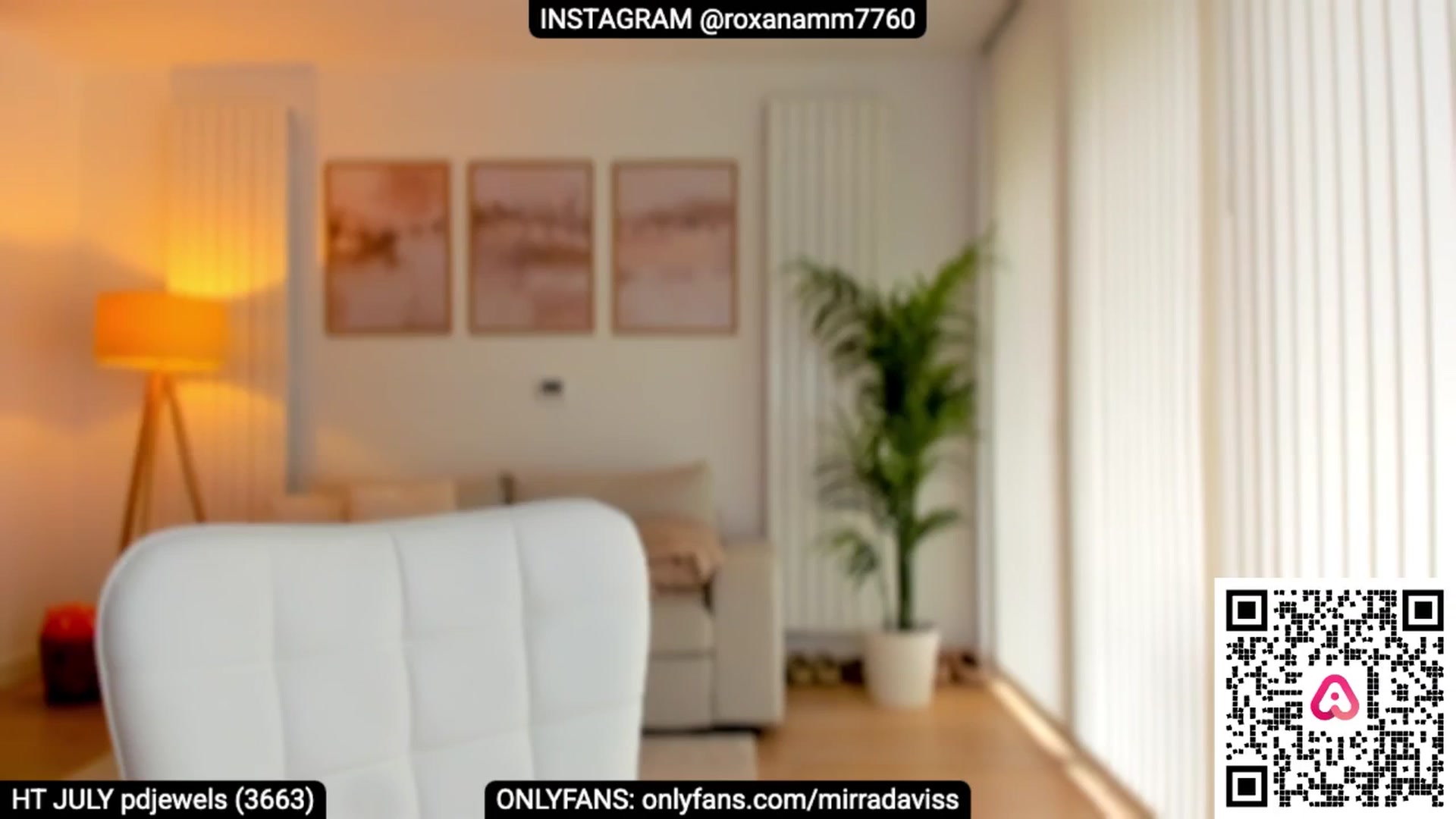 Gallery image thumbnail from XMirrabbellaX's myfreecams stream on, 07/09/2025, 16:09 image 9 of 20