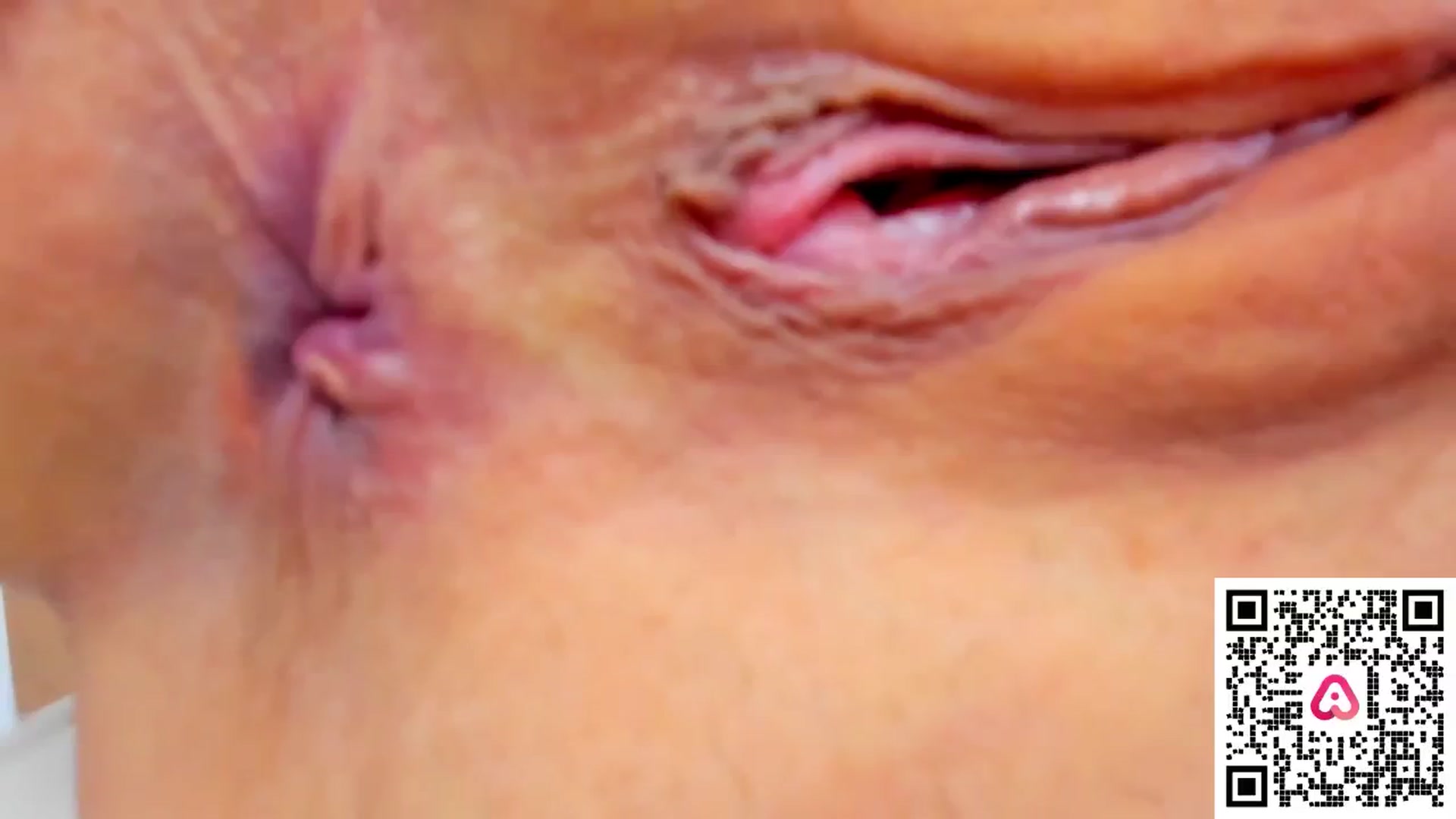 Gallery image thumbnail from XMirrabbellaX's myfreecams stream on, 07/10/2025, 15:55 image 20 of 20