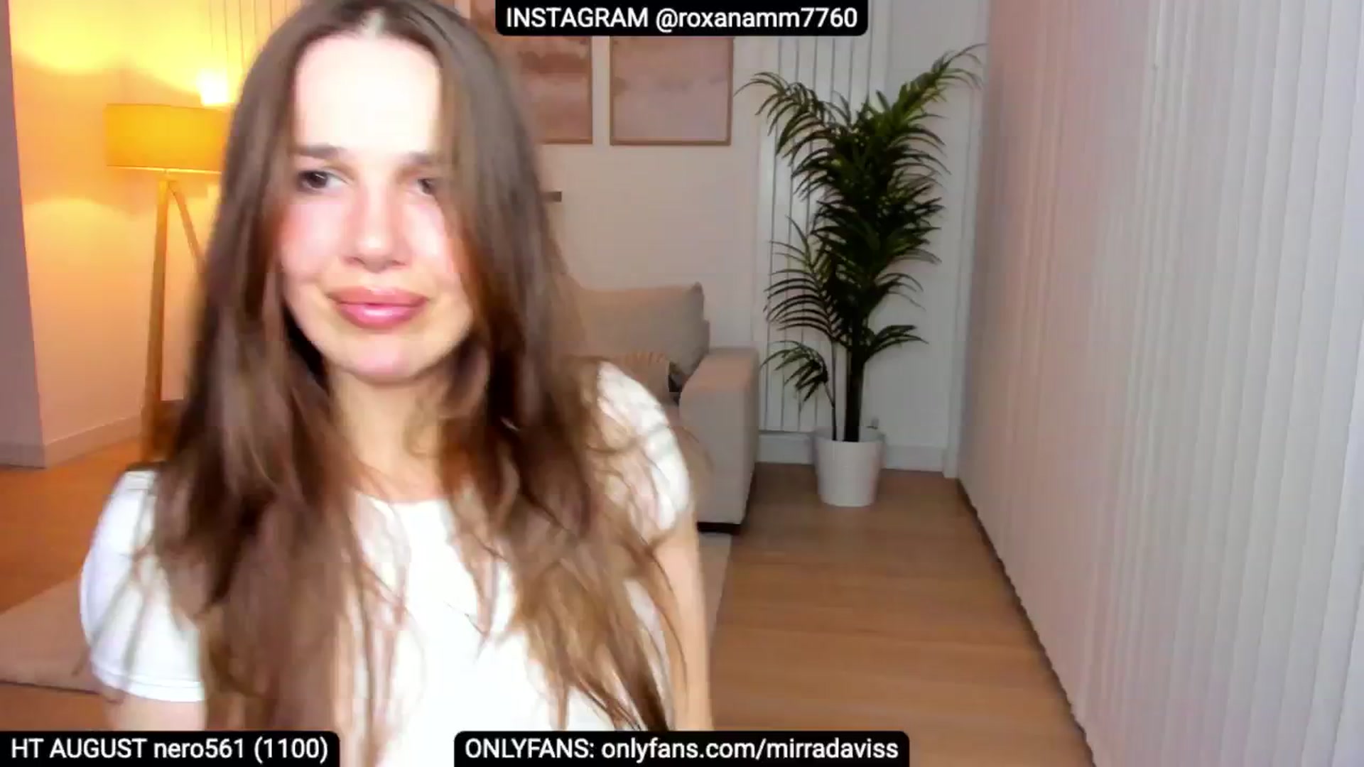 Gallery image thumbnail from XMirrabbellaX's myfreecams stream on, 08/04/2025, 21:21 image 19 of 20