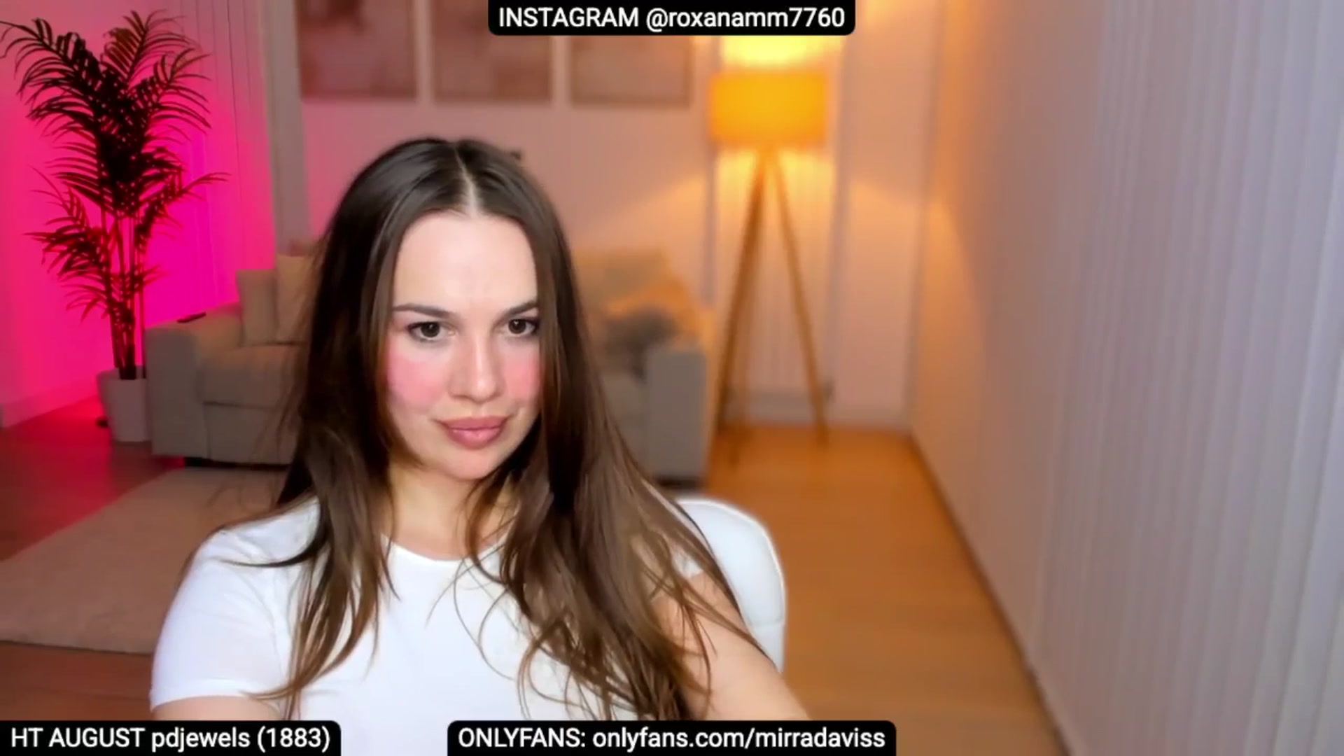 Gallery image thumbnail from XMirrabbellaX's myfreecams stream on, 08/05/2025, 22:24 image 18 of 20