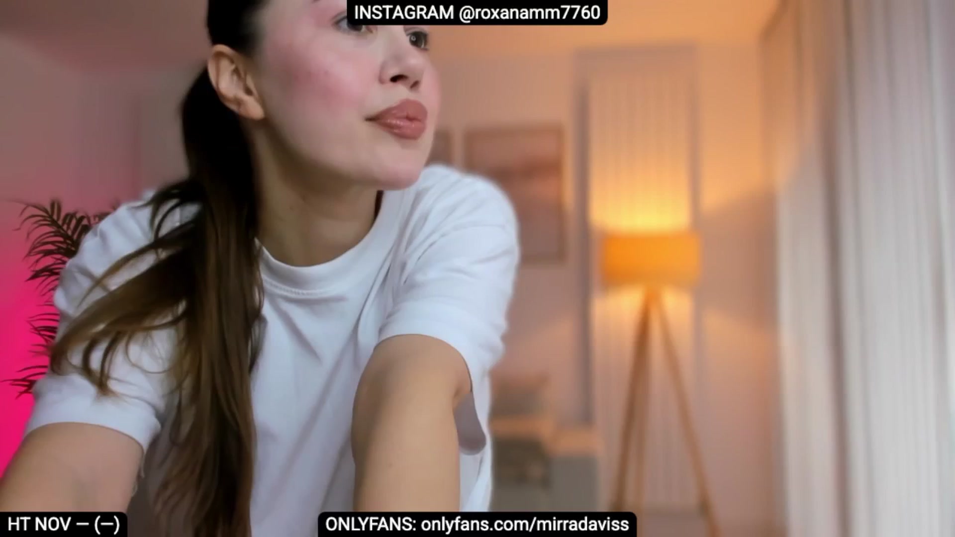 Gallery image thumbnail from XMirrabbellaX's myfreecams stream on, 11/03/2025, 16:55 image 4 of 20