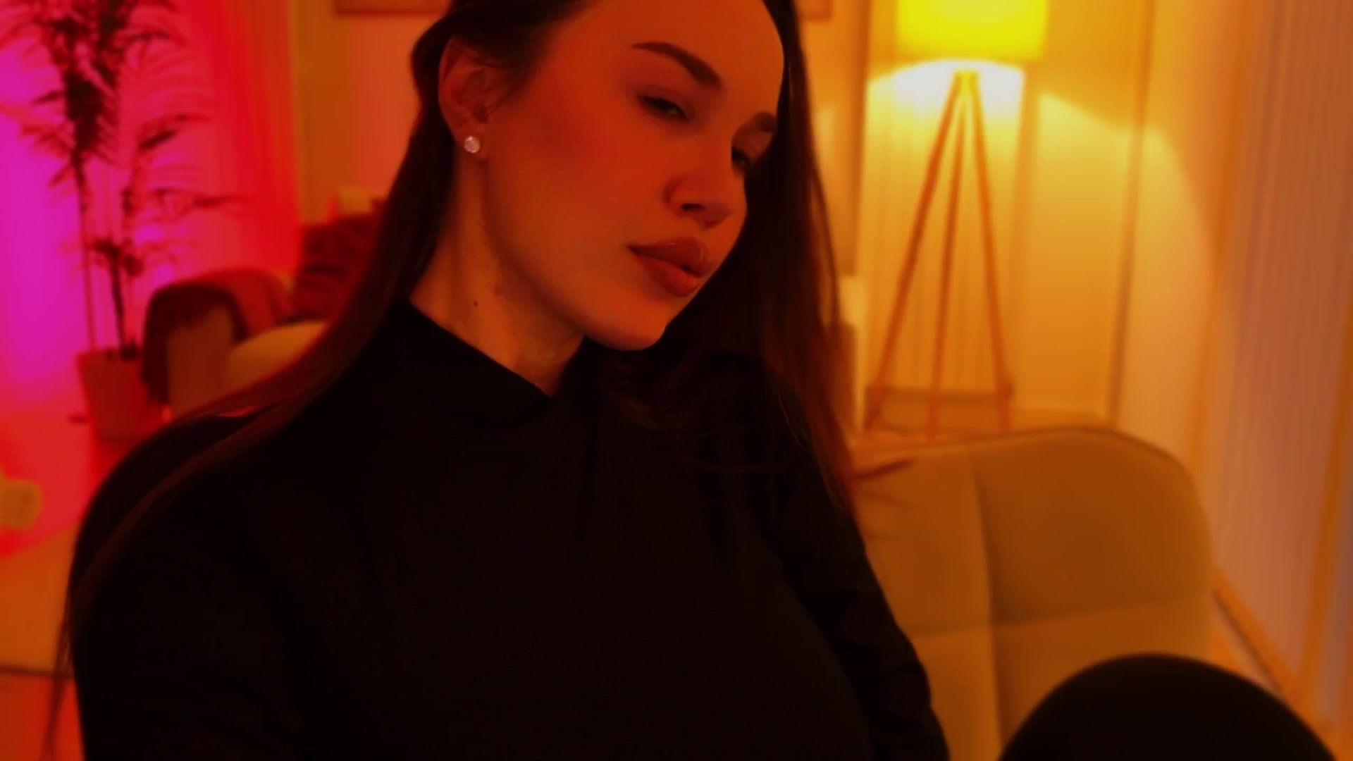 Gallery image thumbnail from XMirrabbellaX's myfreecams stream on, 11/24/2025, 16:42 image 7 of 20