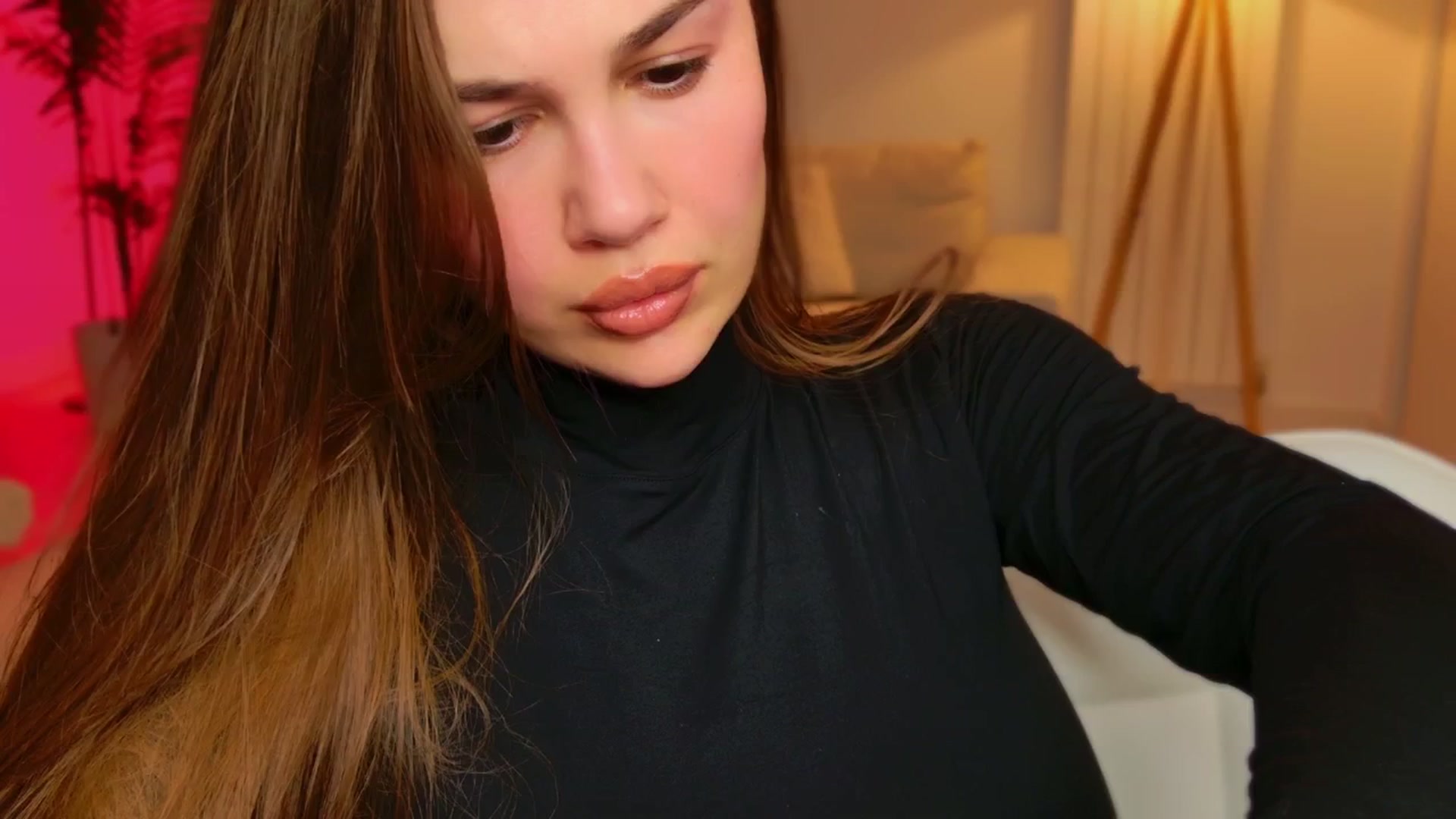 Gallery image thumbnail from XMirrabbellaX's myfreecams stream on, 11/24/2025, 16:42 image 10 of 20
