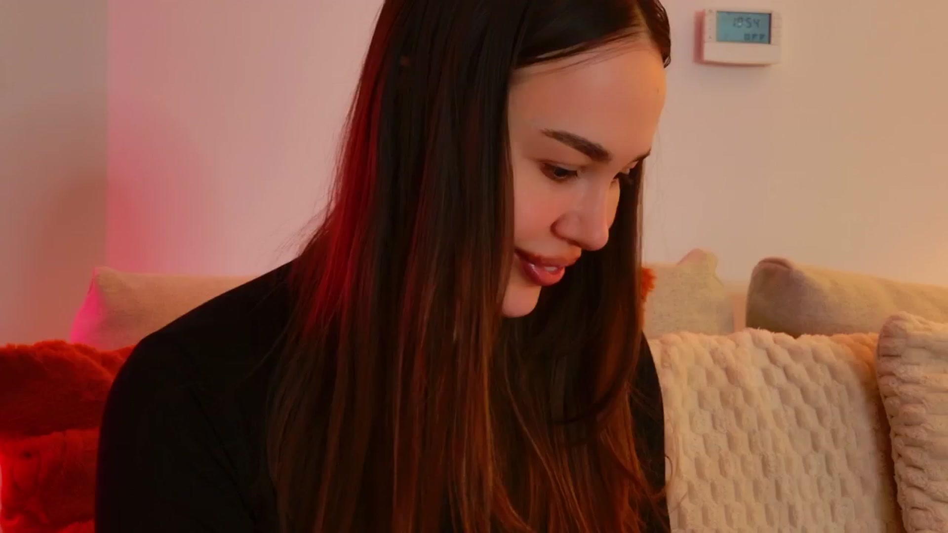 Gallery image thumbnail from XMirrabbellaX's myfreecams stream on, 12/18/2025, 15:59 image 2 of 20