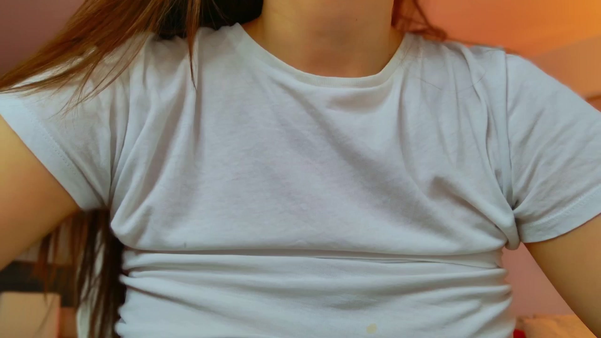 Gallery image thumbnail from XMirrabbellaX's myfreecams stream on, 02/05/2026, 14:47 image 18 of 20