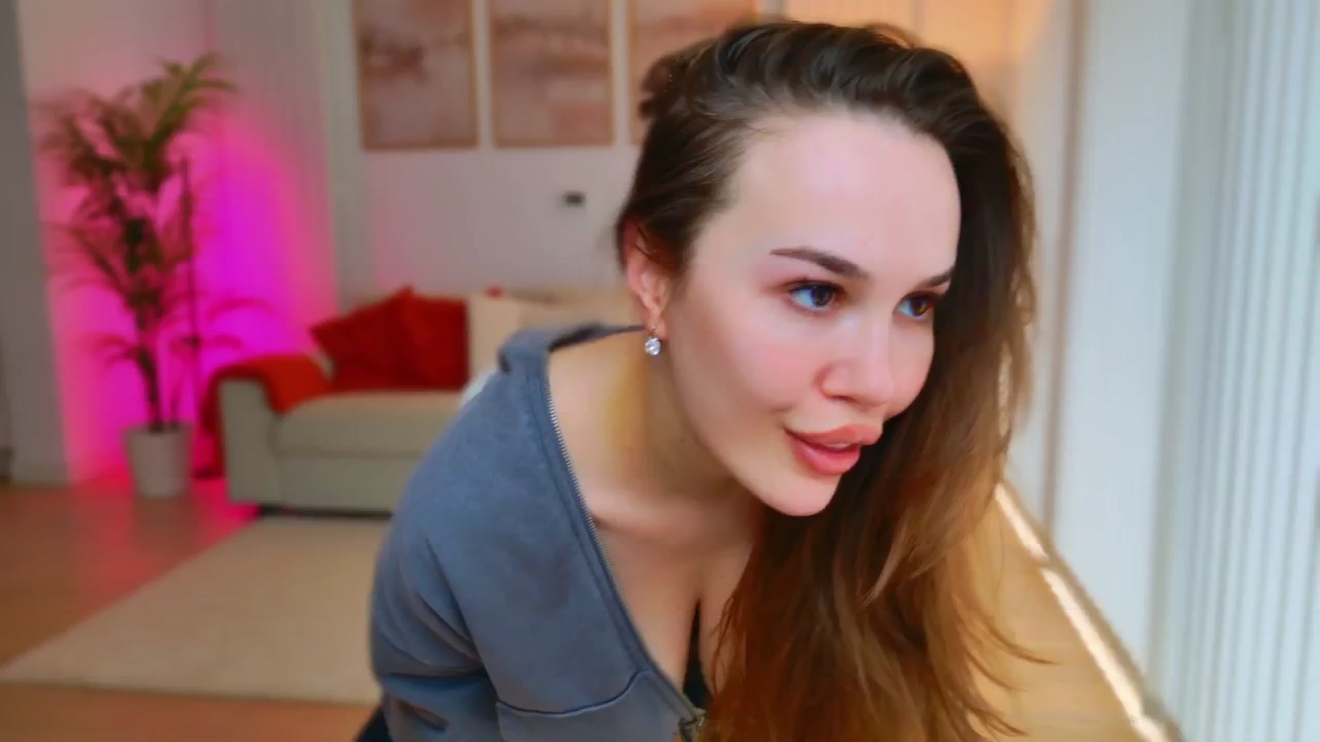 Gallery image thumbnail from XMirrabbellaX's myfreecams stream on, 02/10/2026, 13:48 image 19 of 20