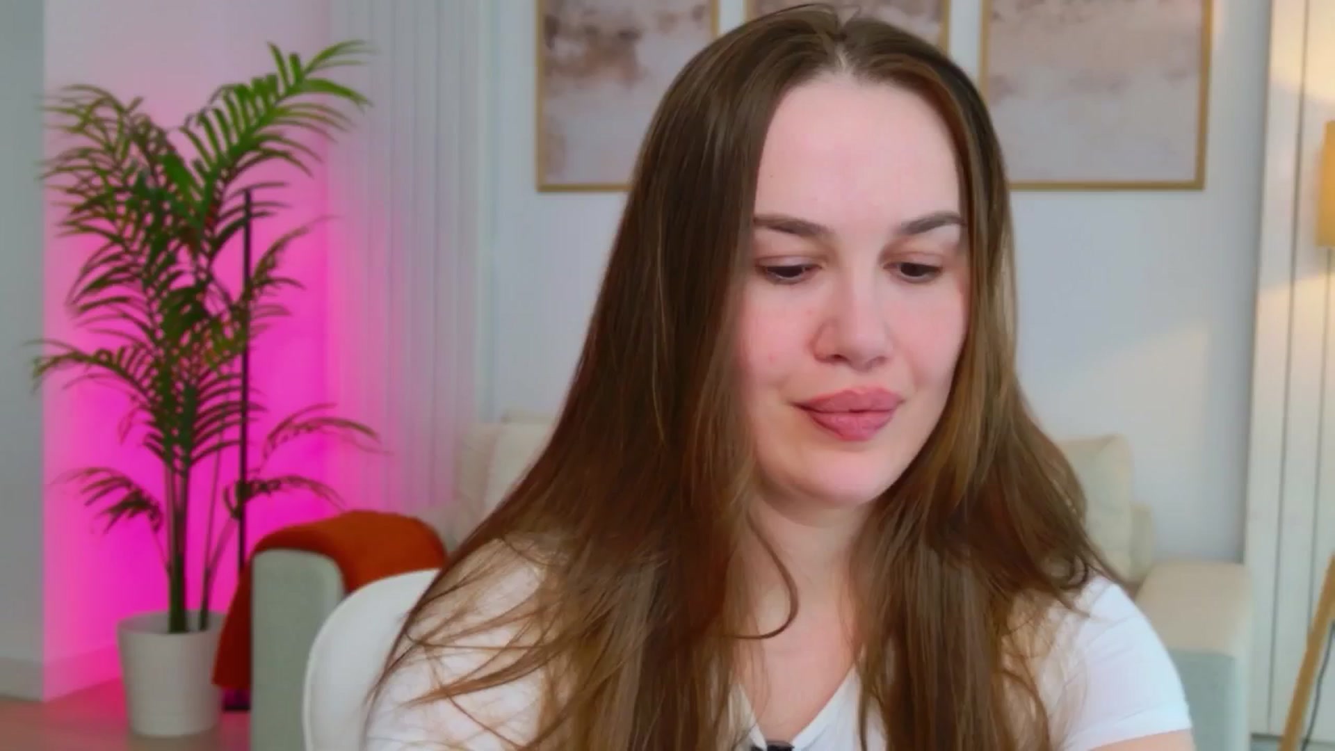 Gallery image thumbnail from XMirrabbellaX's myfreecams stream on, 02/25/2026, 14:59 image 8 of 20
