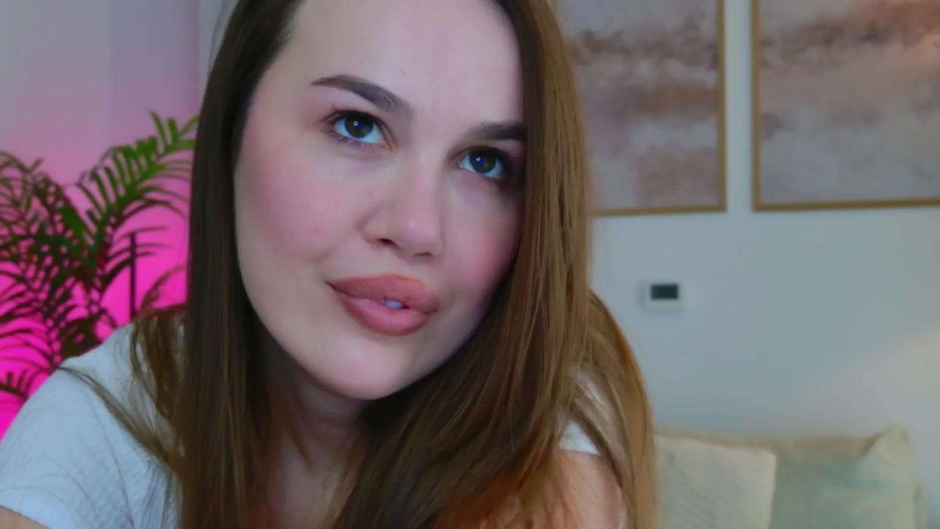 Gallery image thumbnail from XMirrabbellaX's myfreecams stream on, 02/26/2026, 11:55 image 19 of 20