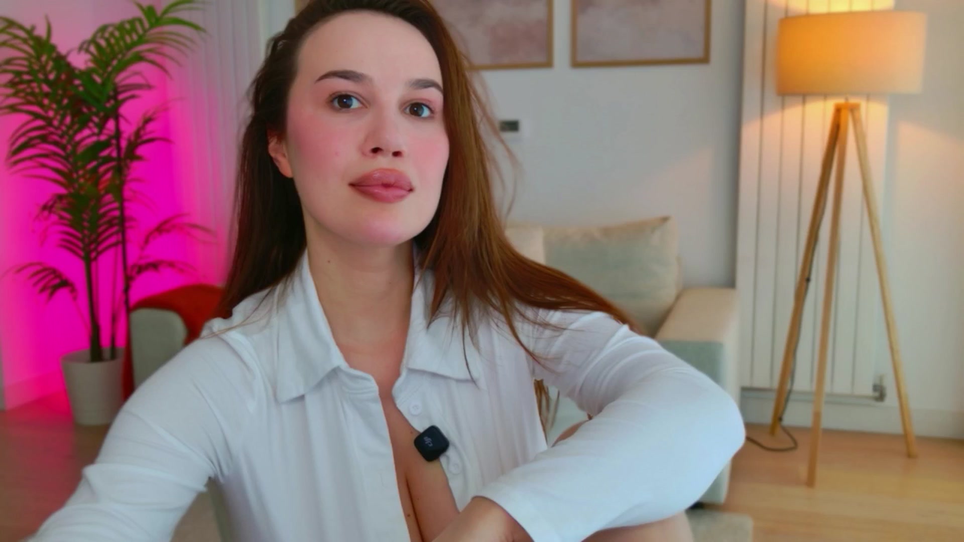 Gallery image thumbnail from XMirrabbellaX's myfreecams stream on, 03/02/2026, 14:39 image 9 of 20