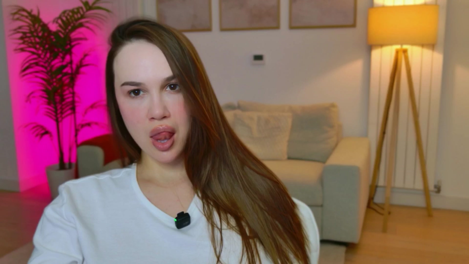 Gallery image thumbnail from XMirrabbellaX's myfreecams stream on, 03/03/2026, 19:06 image 20 of 20