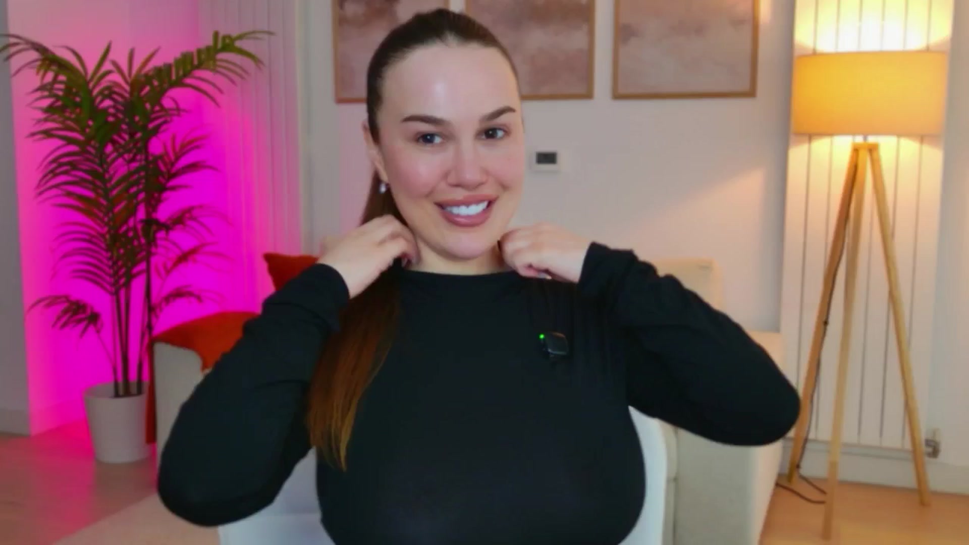 Gallery image thumbnail from XMirrabbellaX's myfreecams stream on, 03/06/2026, 17:05 image 1 of 20