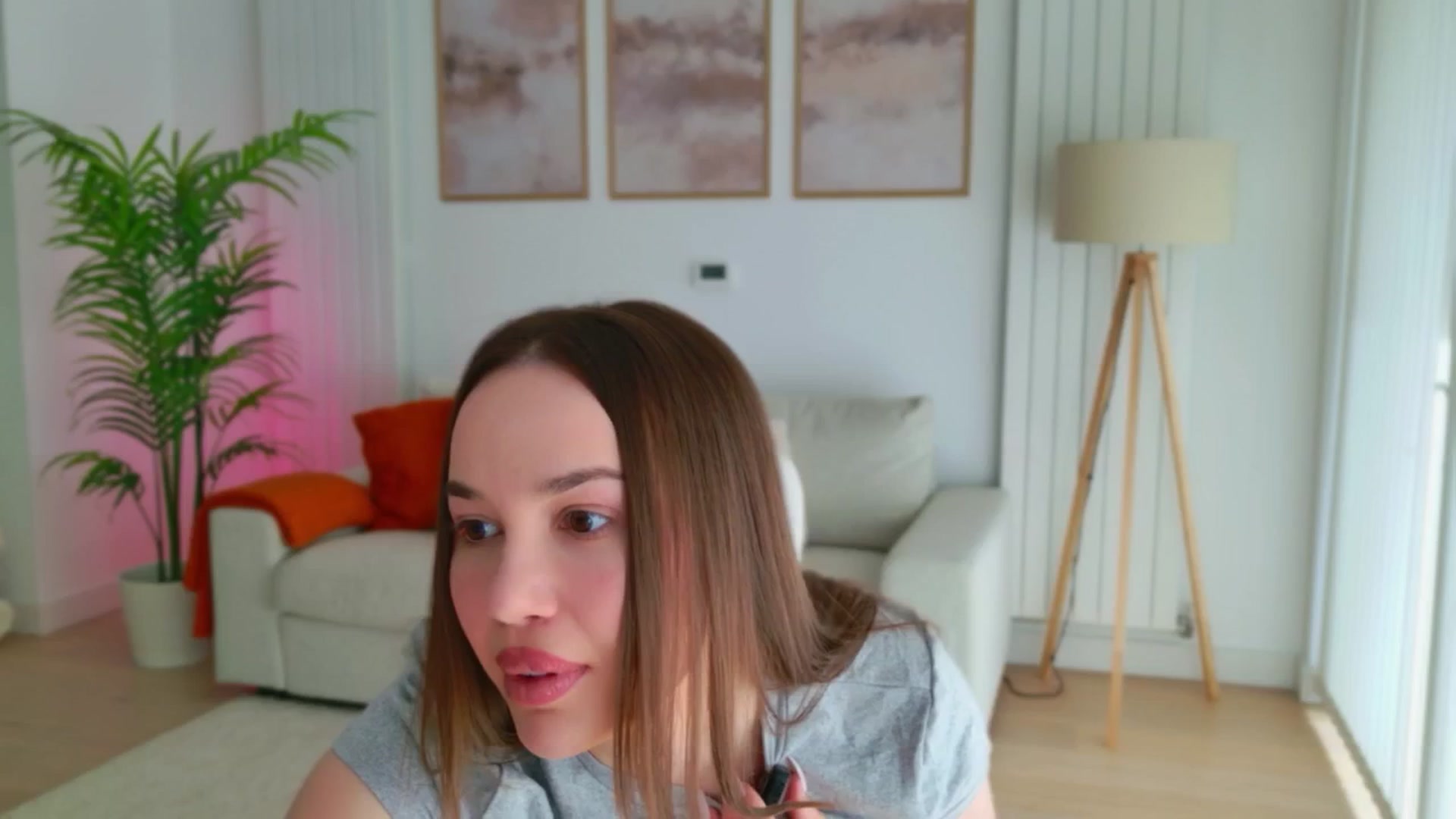 Gallery image thumbnail from XMirrabbellaX's myfreecams stream on, 03/16/2026, 10:56 image 5 of 20