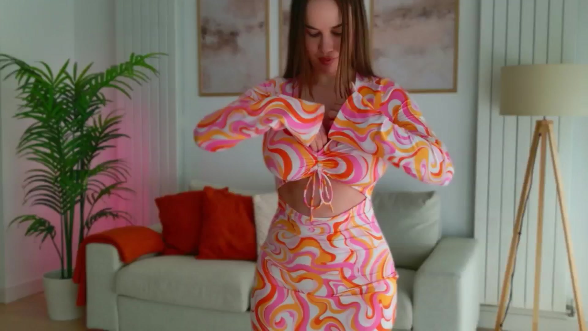 Gallery image thumbnail from XMirrabbellaX's myfreecams stream on, 03/16/2026, 12:37 image 16 of 20