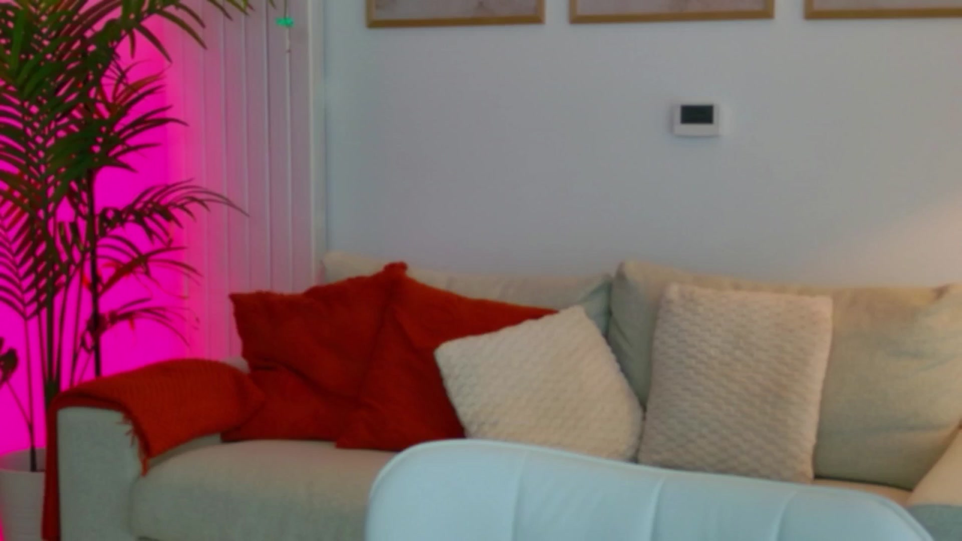 Gallery image thumbnail from XMirrabbellaX's myfreecams stream on, 03/25/2026, 16:36 image 20 of 20