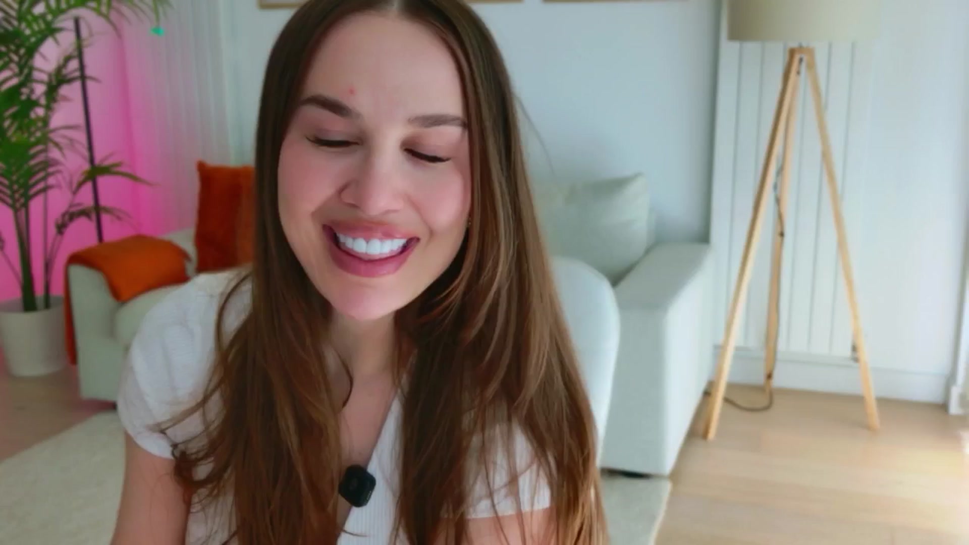 Gallery image thumbnail from XMirrabbellaX's myfreecams stream on, 04/14/2026, 13:44 image 5 of 20