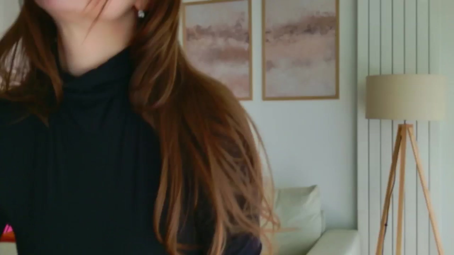 Gallery image thumbnail from XMirrabbellaX's myfreecams stream on, 04/21/2026, 11:31 image 8 of 20