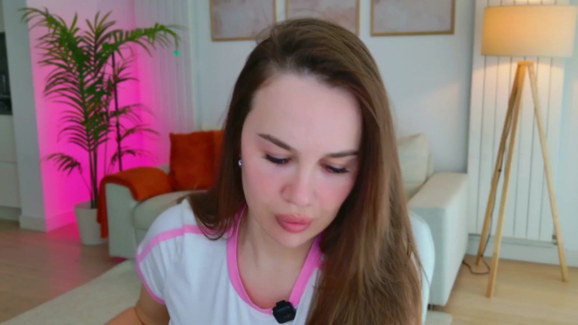 Gallery image thumbnail from XMirrabbellaX's myfreecams stream on, 04/29/2026, 15:02 image 8 of 20