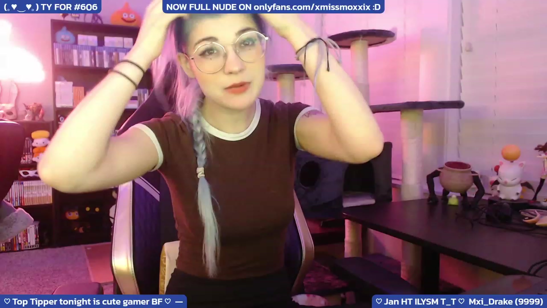 Gallery image thumbnail from XMissMoxxiX's myfreecams stream on, 01/15/2023, 06:35 image 1 of 20