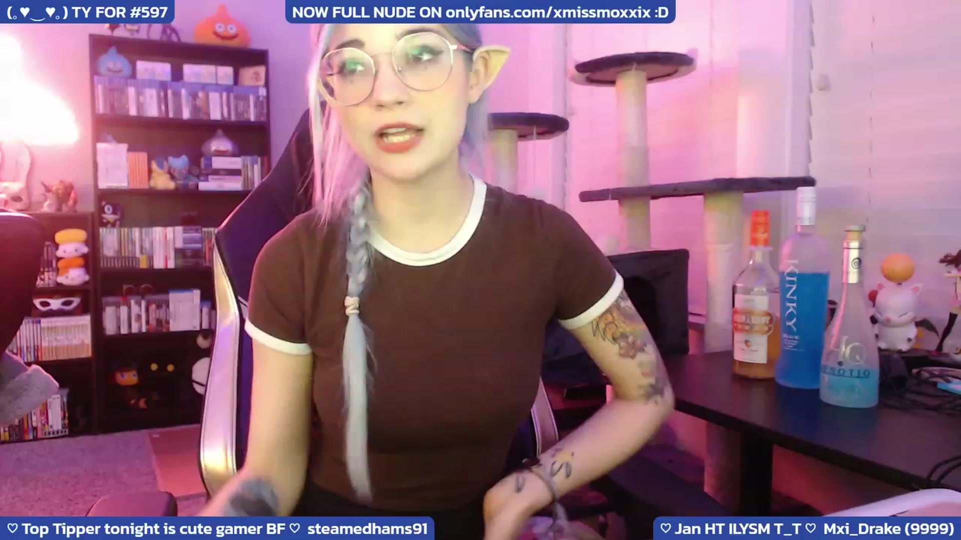 Gallery image thumbnail from XMissMoxxiX's myfreecams stream on, 01/15/2023, 06:35 image 3 of 20