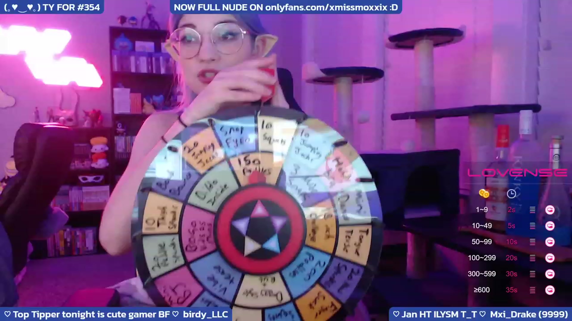 Gallery image thumbnail from XMissMoxxiX's myfreecams stream on, 01/15/2023, 07:02 image 1 of 20