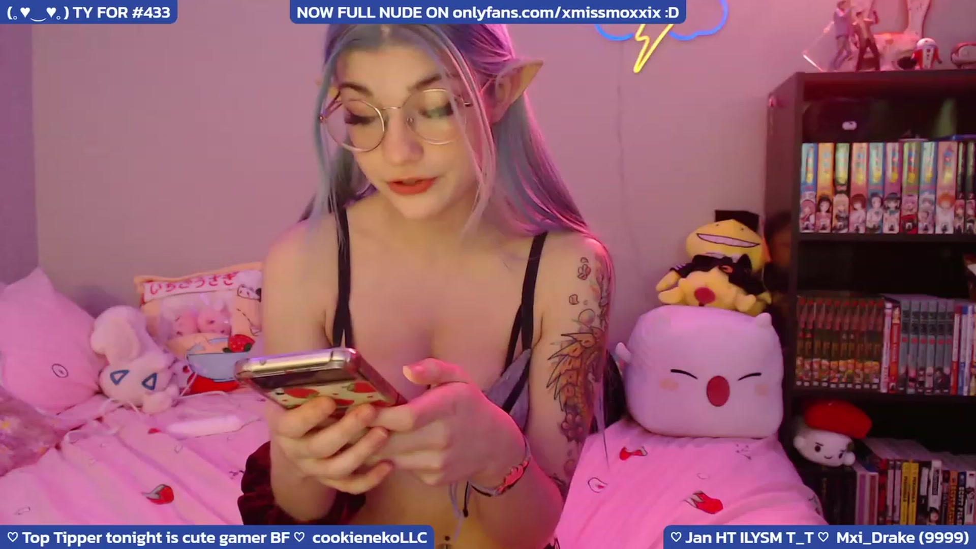 Gallery image thumbnail from XMissMoxxiX's myfreecams stream on, 01/18/2023, 05:49 image 4 of 20