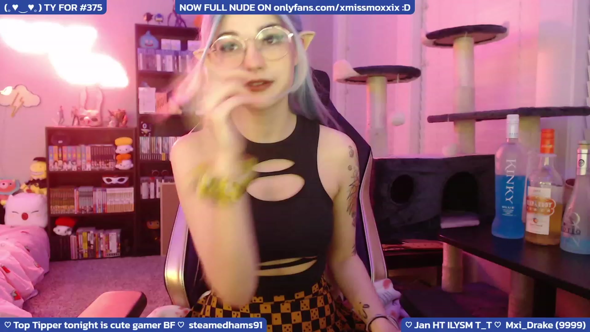 Gallery image thumbnail from XMissMoxxiX's myfreecams stream on, 01/21/2023, 06:58 image 2 of 20