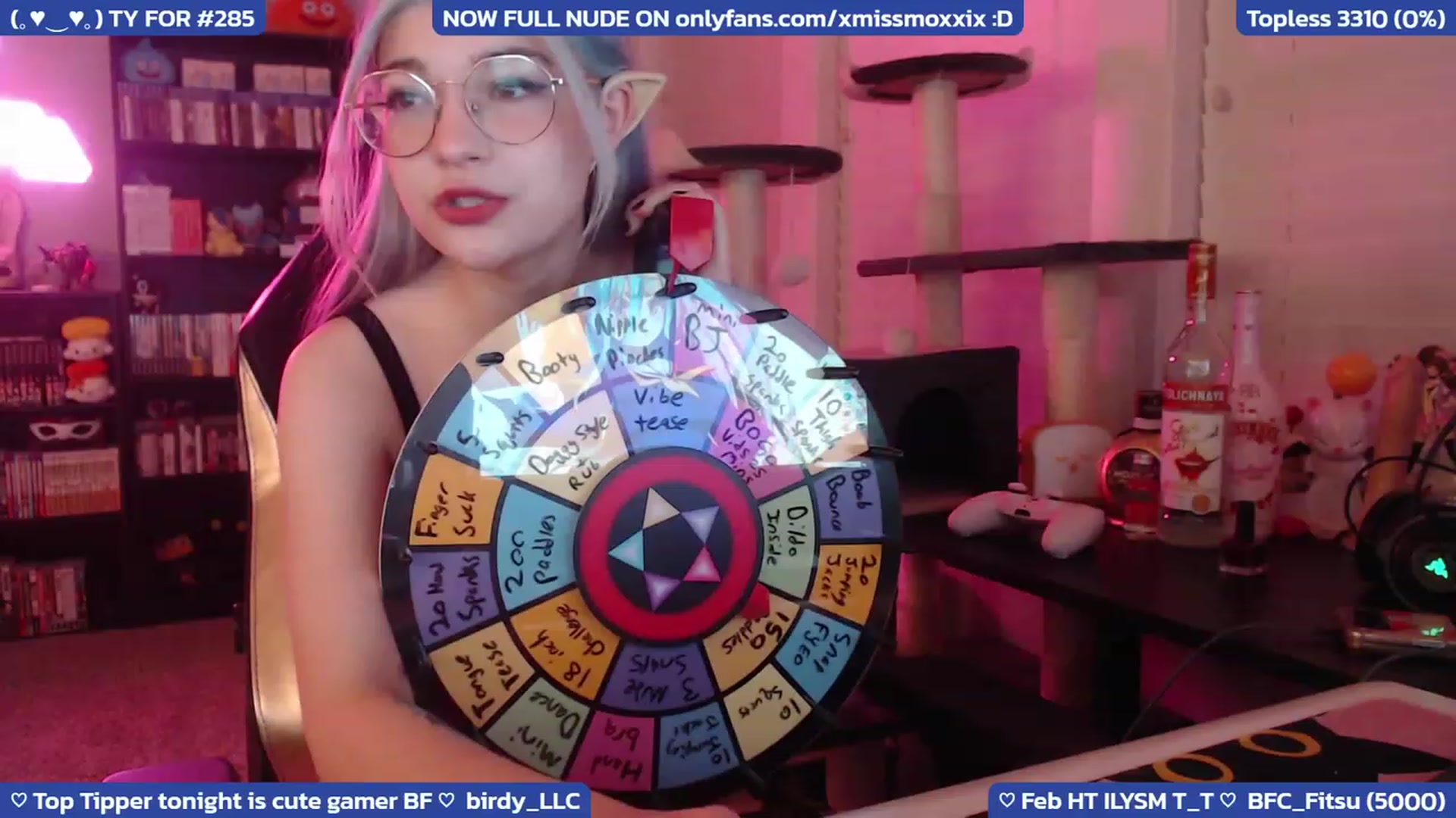 Gallery image thumbnail from XMissMoxxiX's myfreecams stream on, 02/20/2023, 04:21 image 10 of 20