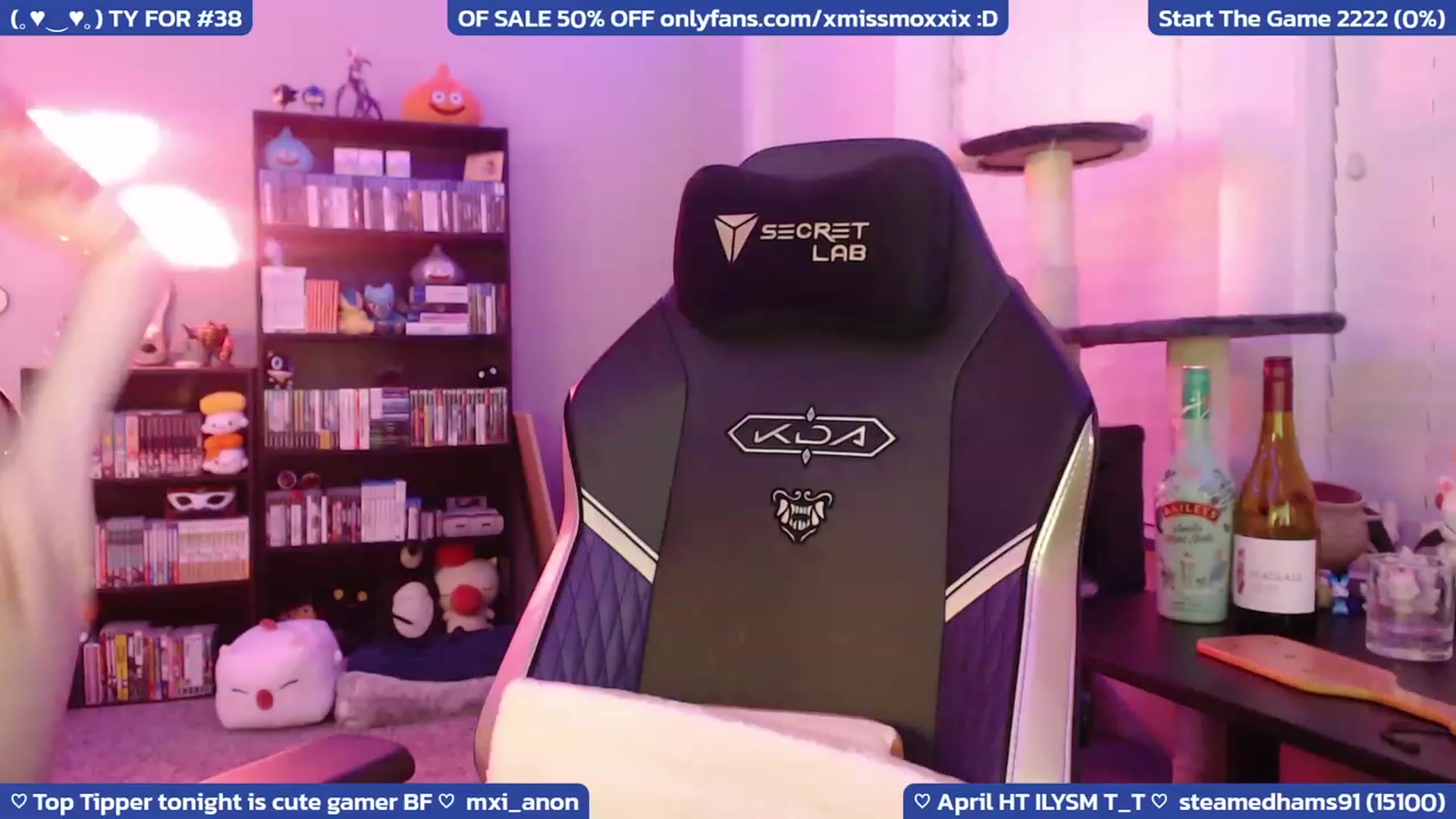 Gallery image thumbnail from XMissMoxxiX's myfreecams stream on, 04/09/2023, 04:28 image 2 of 20