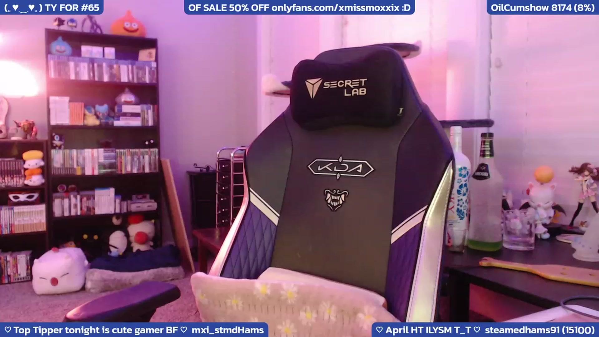 Gallery image thumbnail from XMissMoxxiX's myfreecams stream on, 04/19/2023, 04:04 image 4 of 20