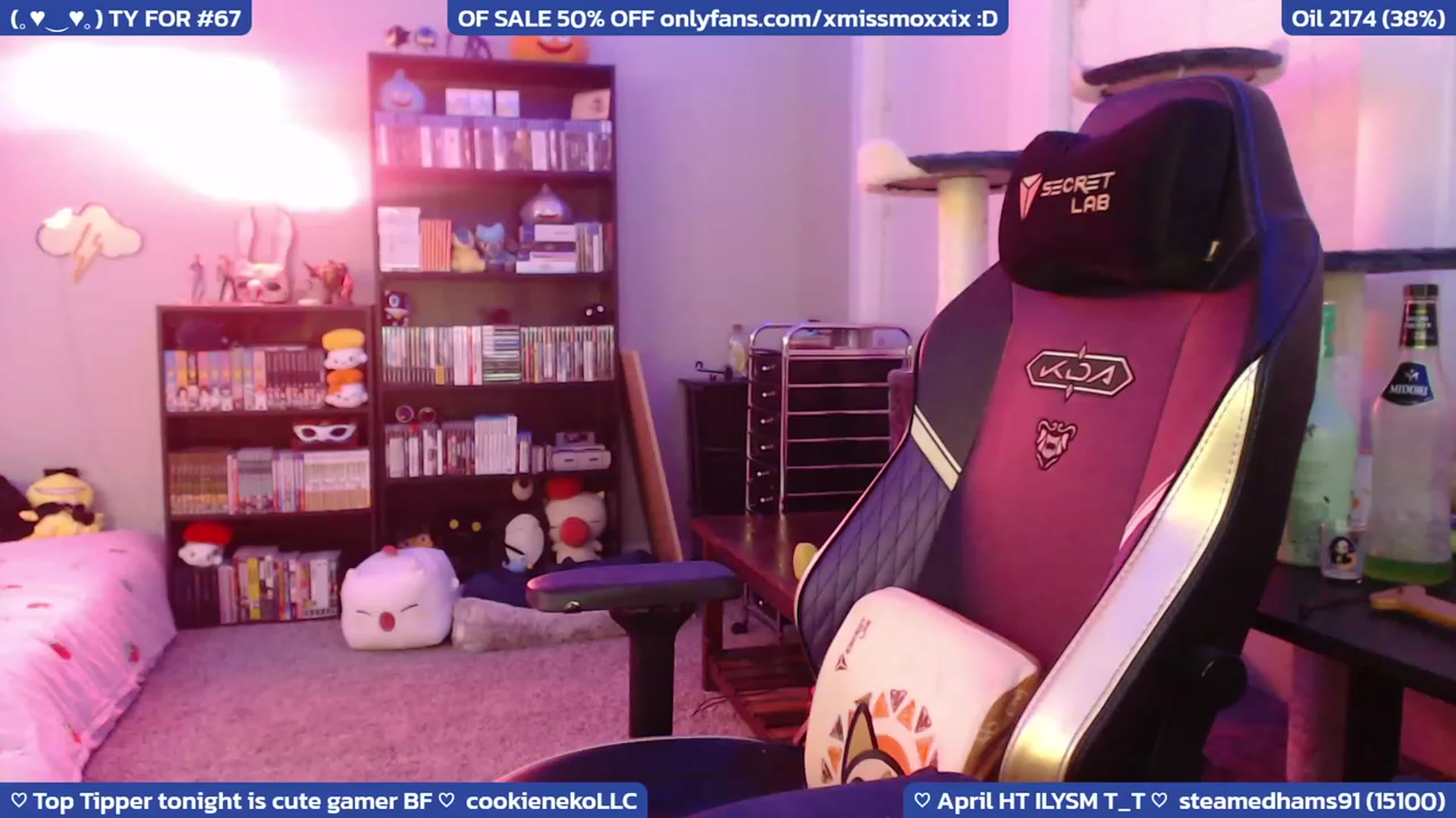 Gallery image thumbnail from XMissMoxxiX's myfreecams stream on, 04/22/2023, 05:11 image 13 of 20