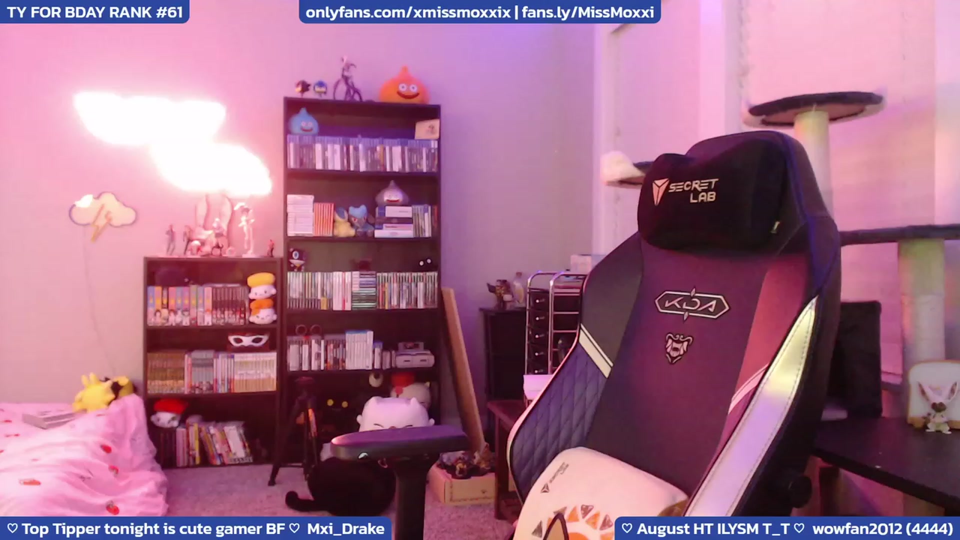 Gallery image thumbnail from XMissMoxxiX's myfreecams stream on, 08/04/2023, 05:31 image 7 of 20