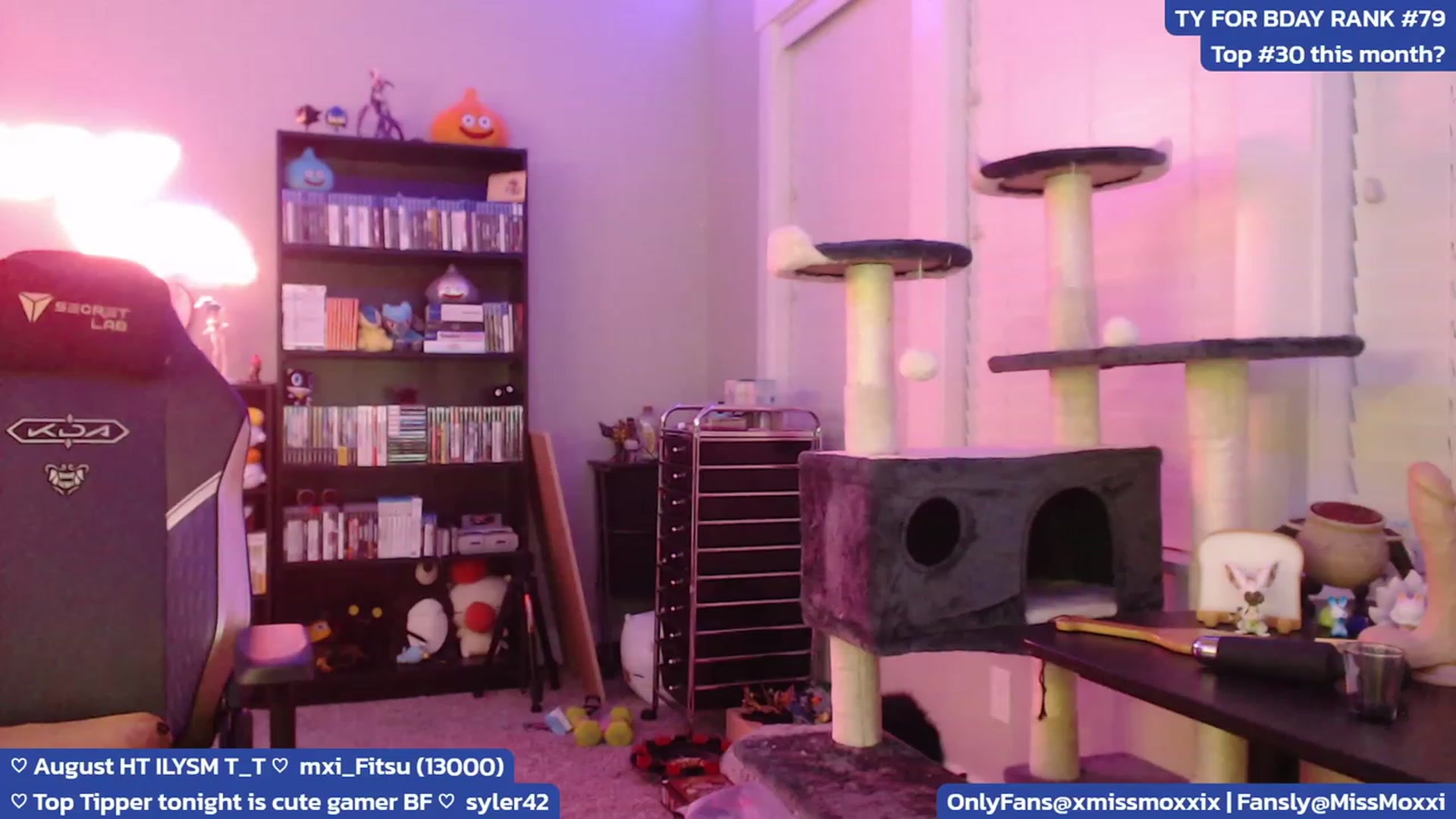 Gallery image thumbnail from XMissMoxxiX's myfreecams stream on, 08/13/2023, 04:42 image 6 of 20
