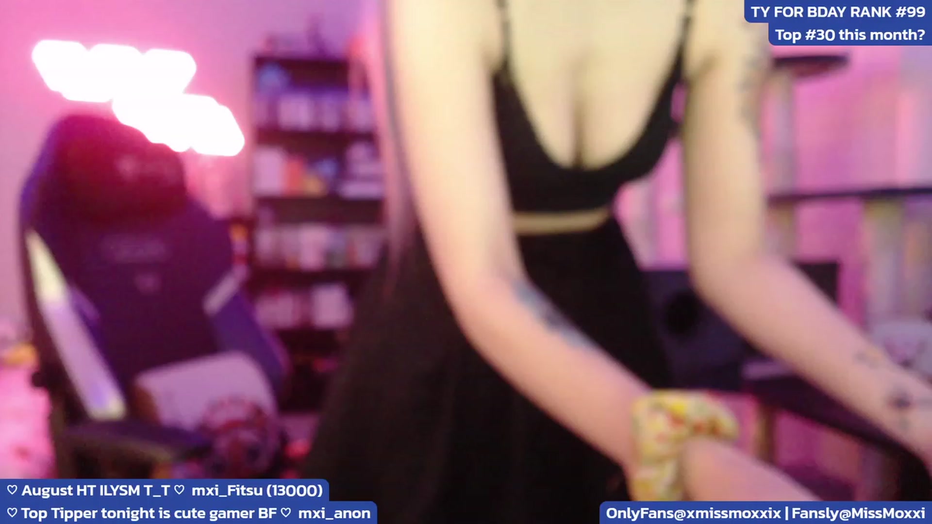Gallery image thumbnail from XMissMoxxiX's myfreecams stream on, 08/17/2023, 04:52 image 14 of 20