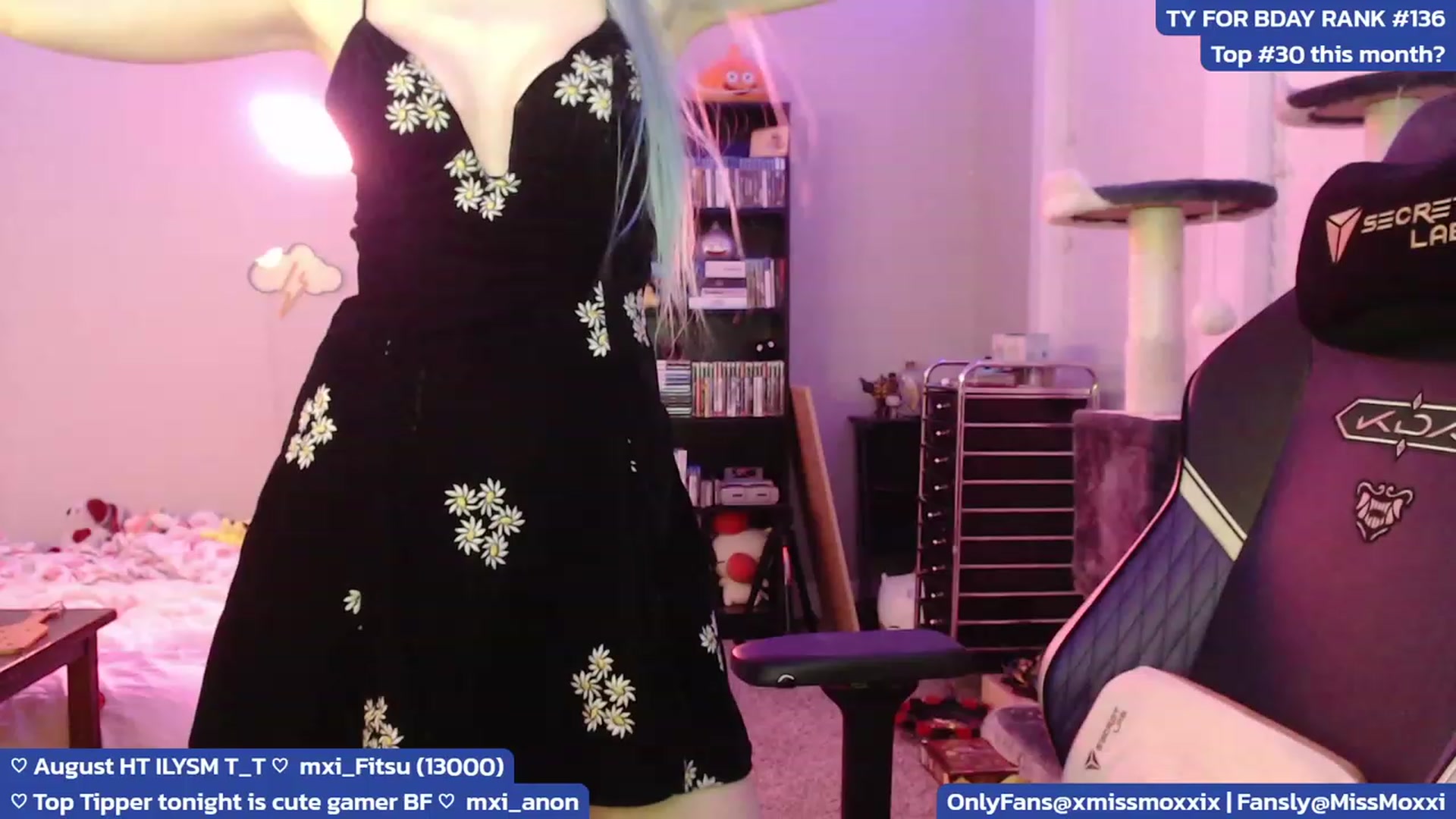 Gallery image thumbnail from XMissMoxxiX's myfreecams stream on, 08/24/2023, 03:40 image 13 of 20