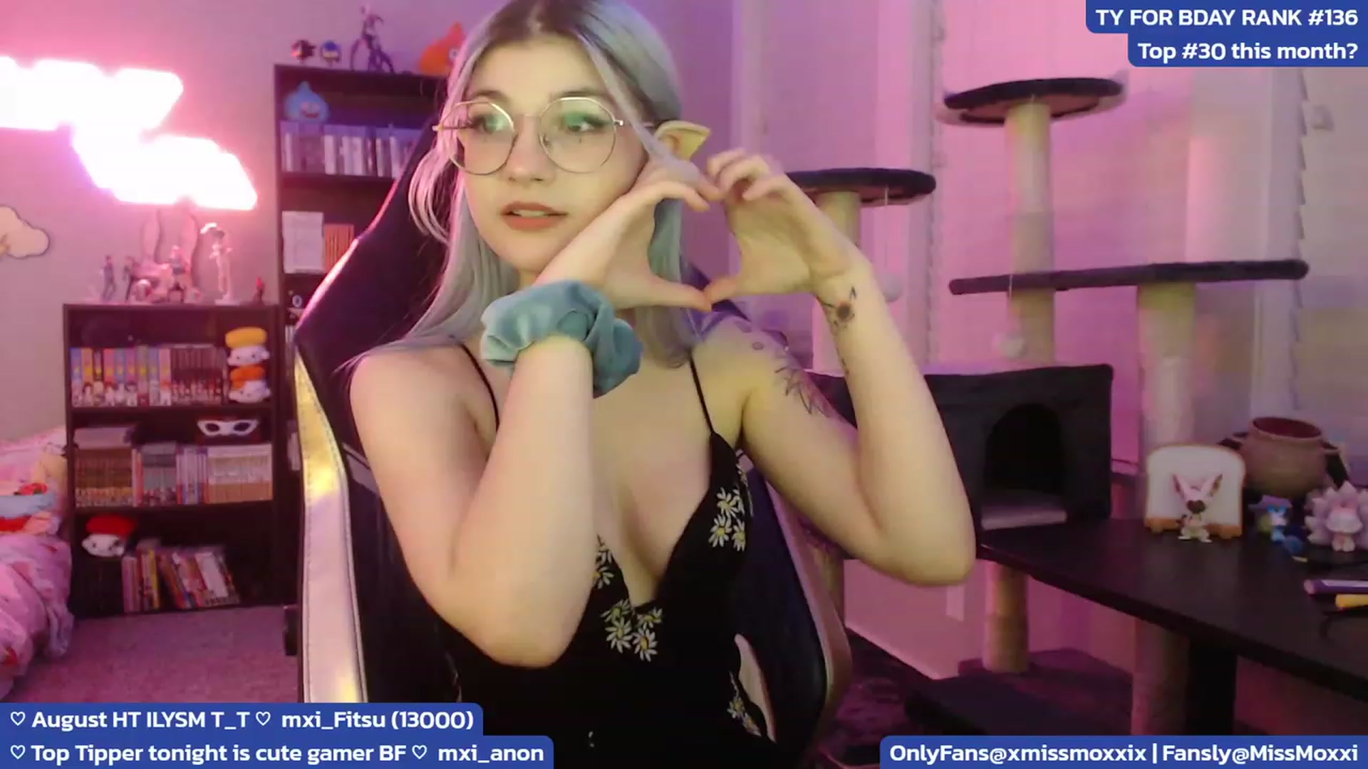 Gallery image thumbnail from XMissMoxxiX's myfreecams stream on, 08/24/2023, 03:40 image 17 of 20