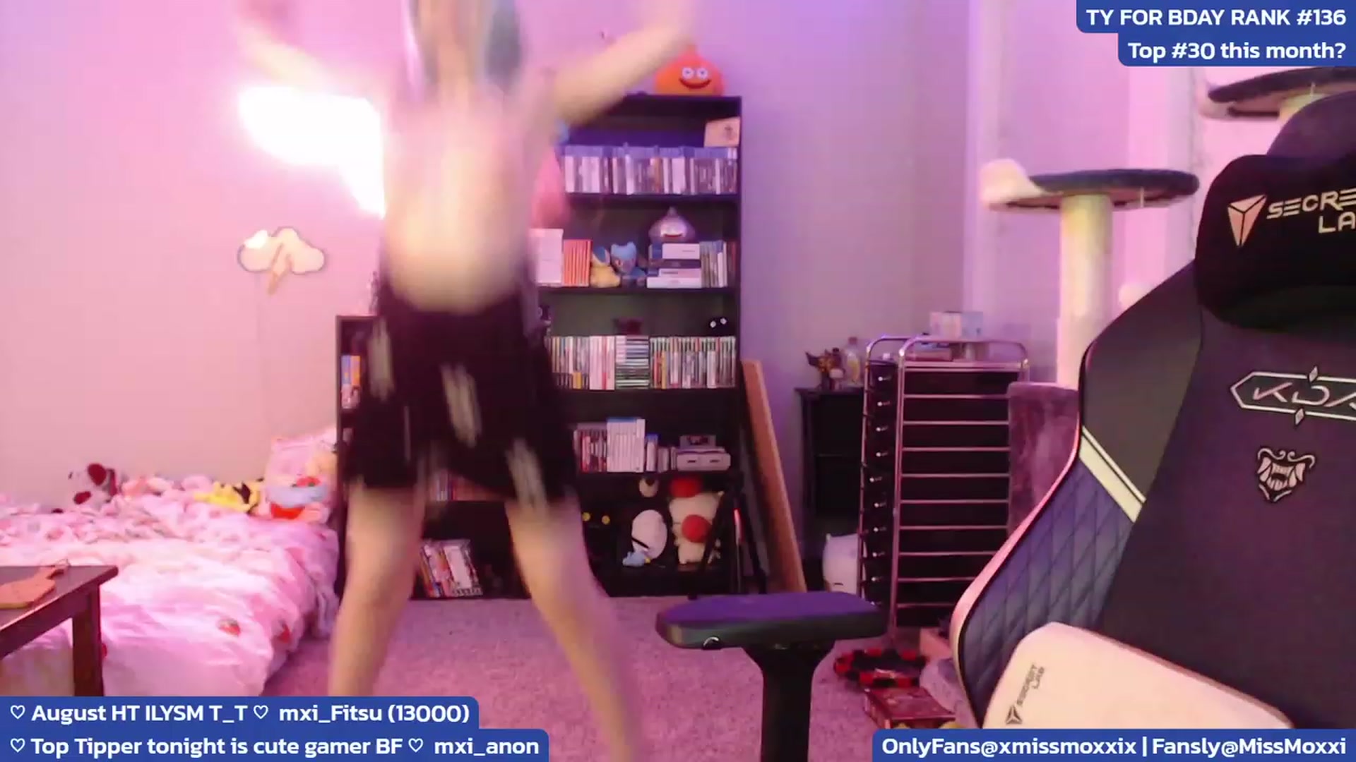 Gallery image thumbnail from XMissMoxxiX's myfreecams stream on, 08/24/2023, 03:40 image 4 of 20