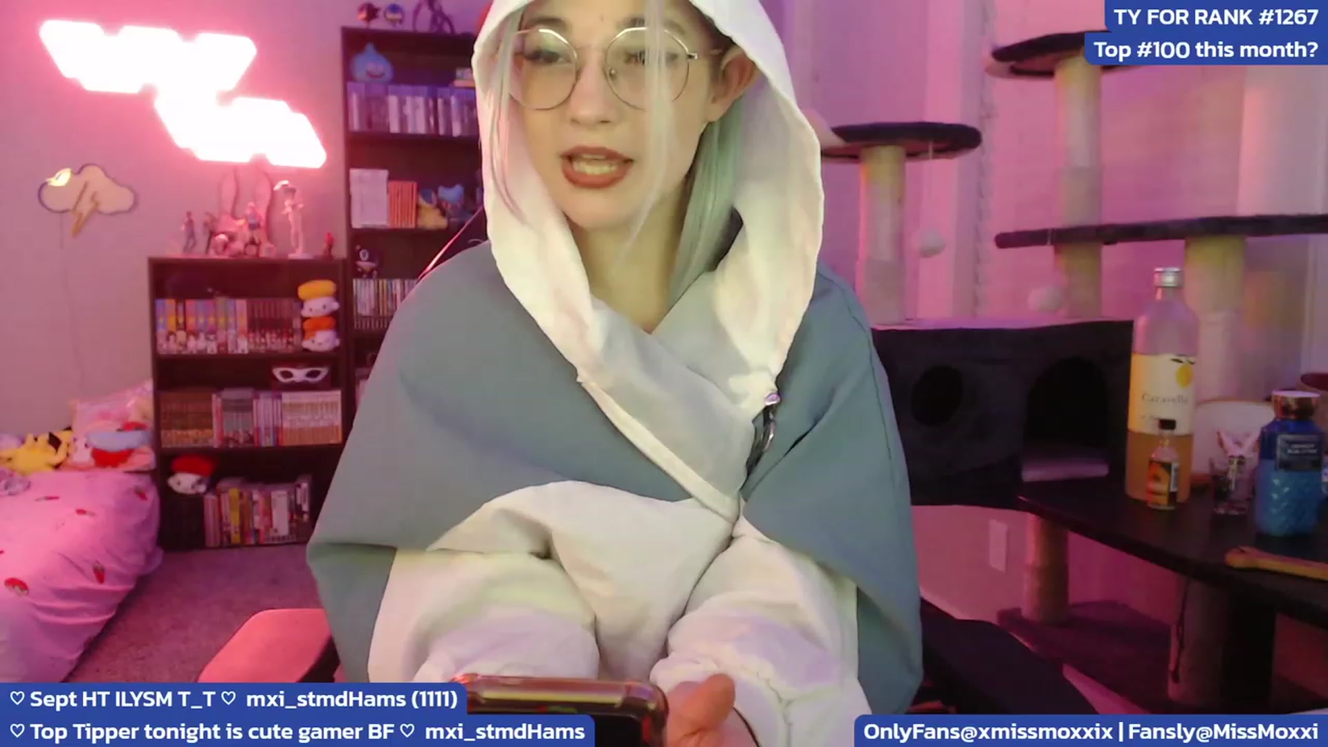 Gallery image thumbnail from XMissMoxxiX's myfreecams stream on, 09/10/2023, 03:16 image 13 of 20