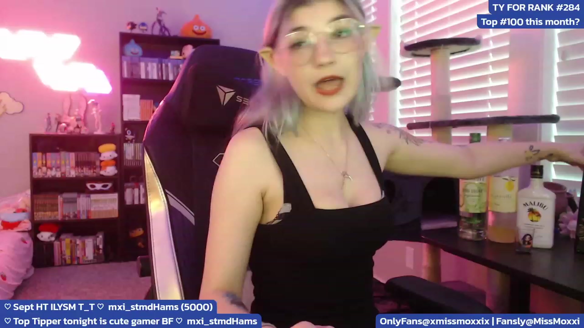 Gallery image thumbnail from XMissMoxxiX's myfreecams stream on, 09/16/2023, 02:56 image 4 of 20