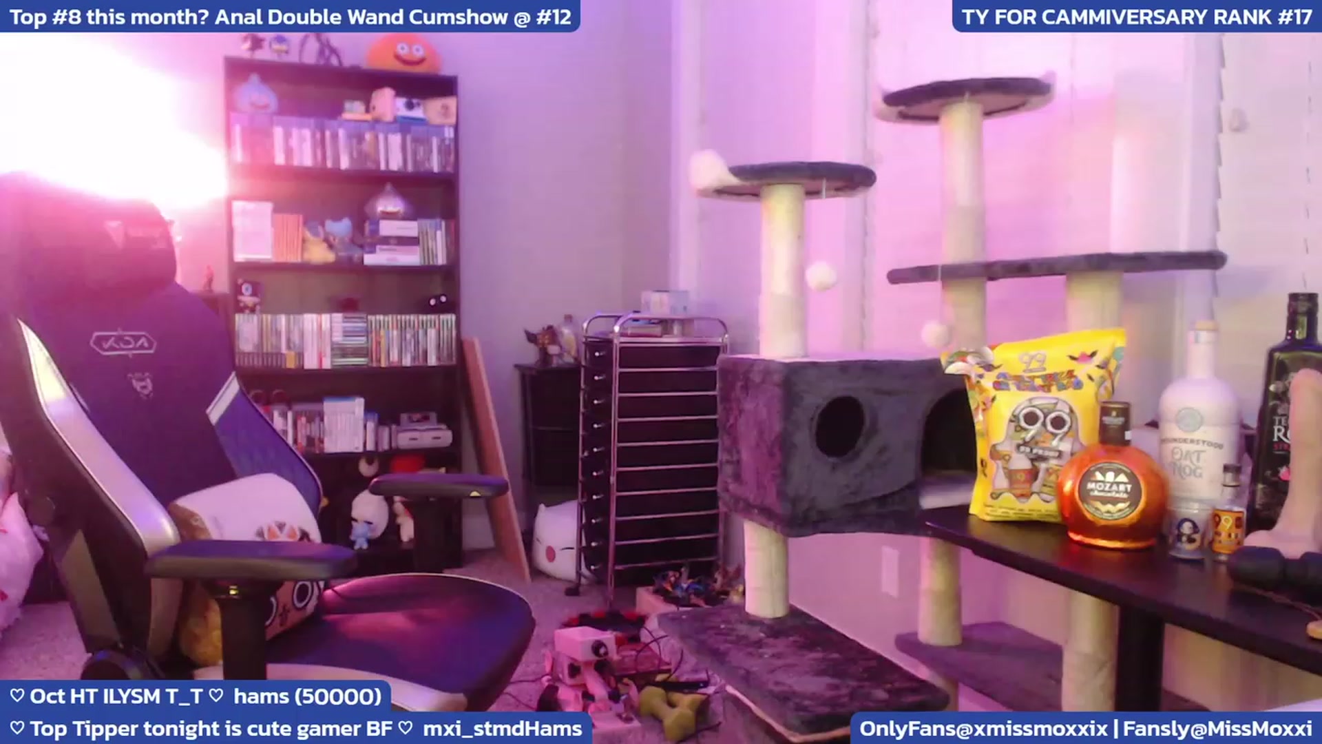 Gallery image thumbnail from XMissMoxxiX's myfreecams stream on, 10/07/2023, 03:03 image 8 of 20