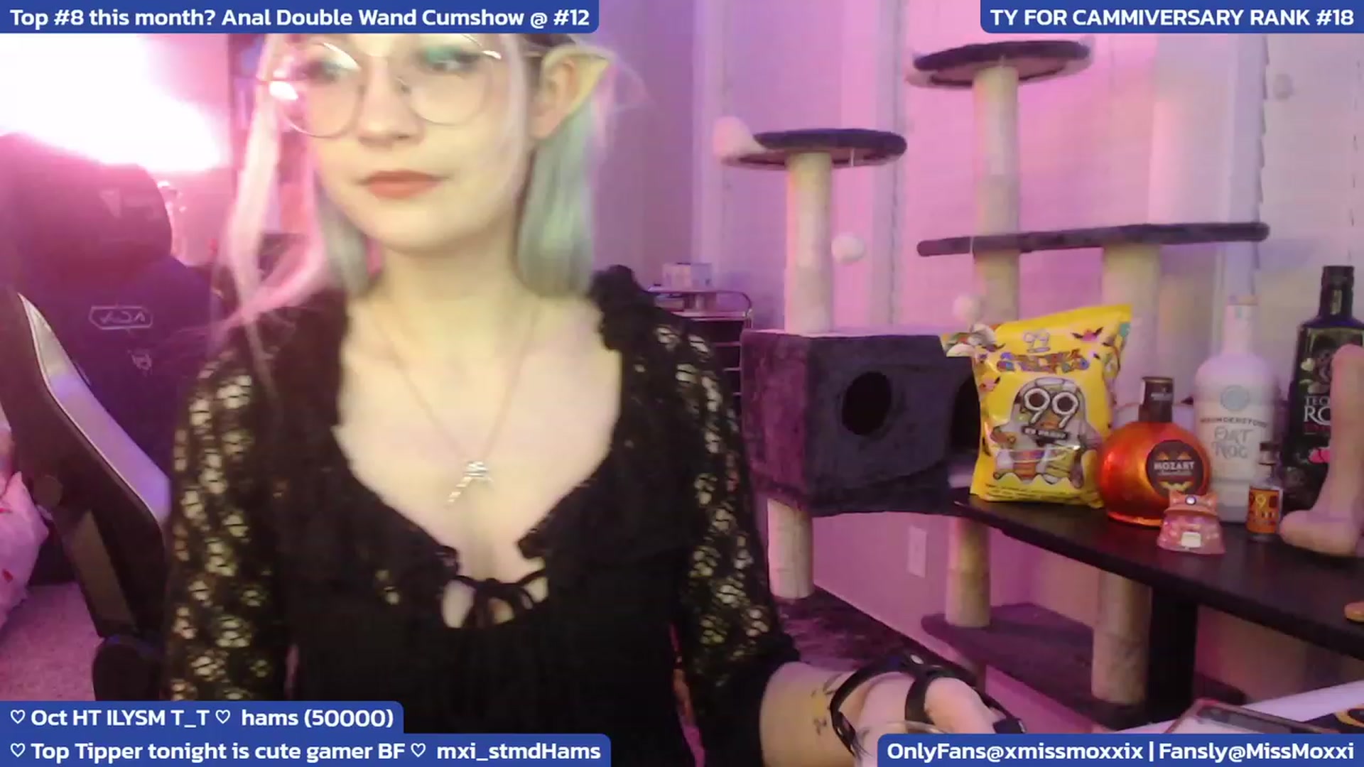 Gallery image thumbnail from XMissMoxxiX's myfreecams stream on, 10/07/2023, 03:03 image 17 of 20