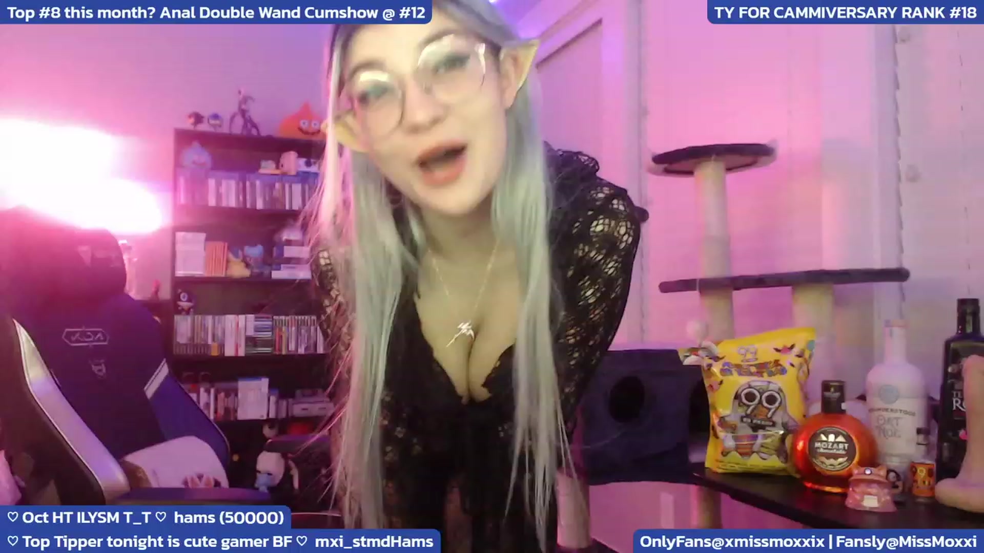 Gallery image thumbnail from XMissMoxxiX's myfreecams stream on, 10/07/2023, 03:03 image 16 of 20