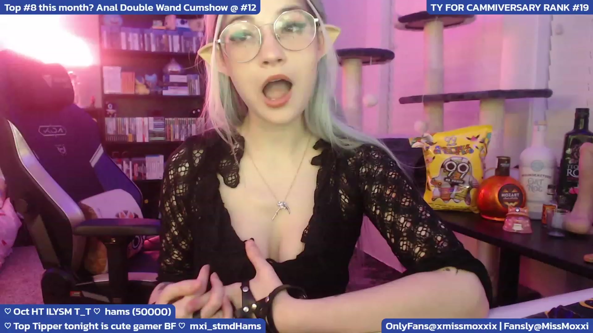 Gallery image thumbnail from XMissMoxxiX's myfreecams stream on, 10/07/2023, 03:18 image 19 of 20