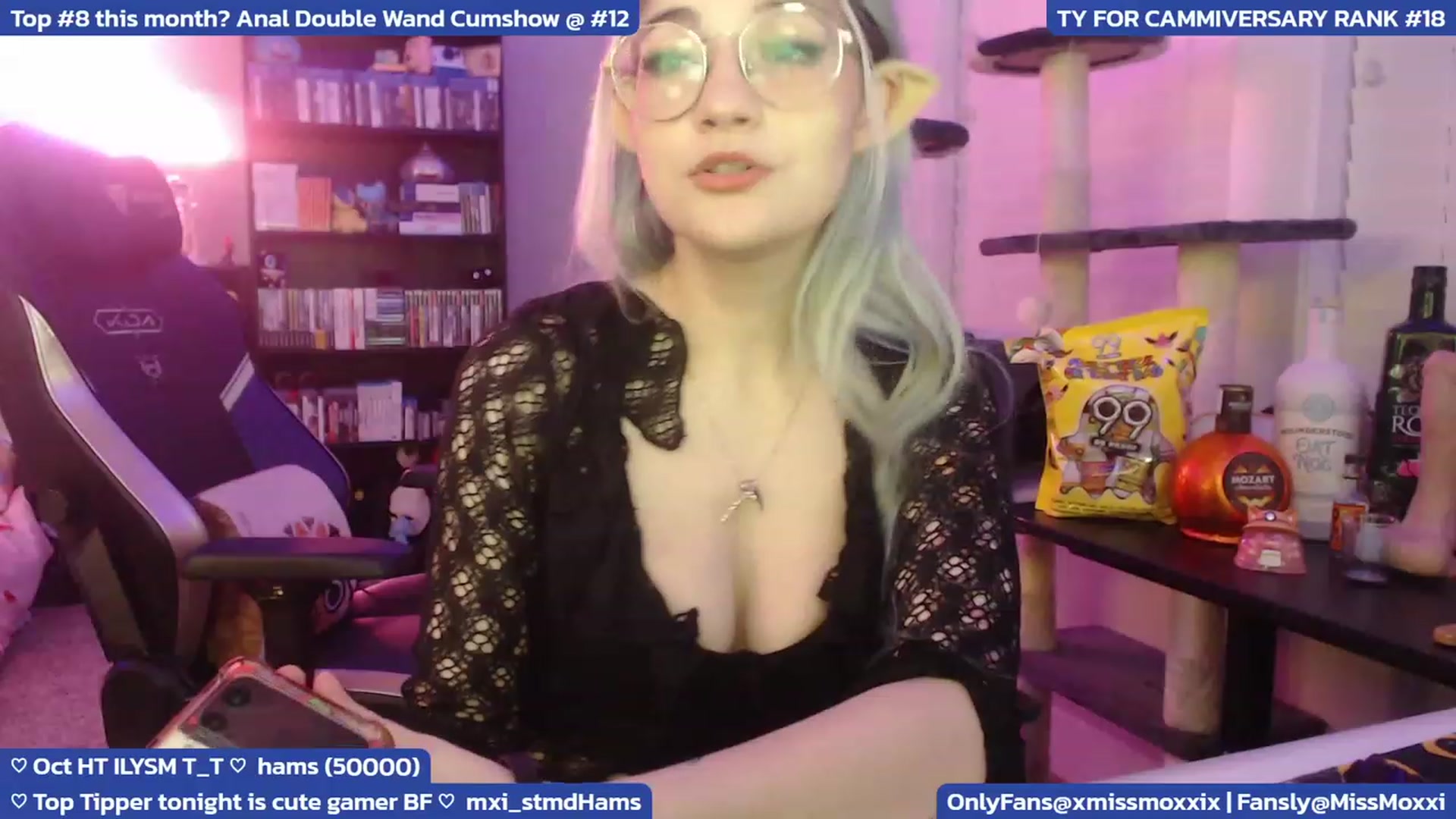 Gallery image thumbnail from XMissMoxxiX's myfreecams stream on, 10/07/2023, 03:18 image 13 of 20