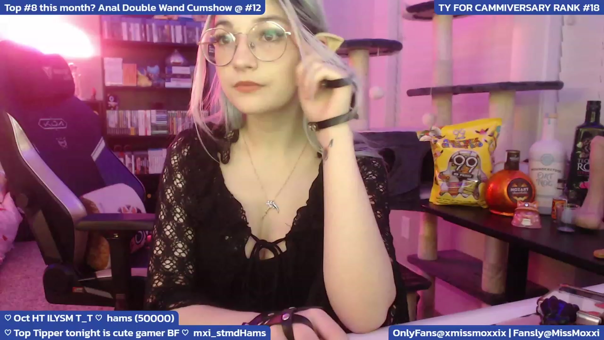 Gallery image thumbnail from XMissMoxxiX's myfreecams stream on, 10/07/2023, 03:18 image 7 of 20