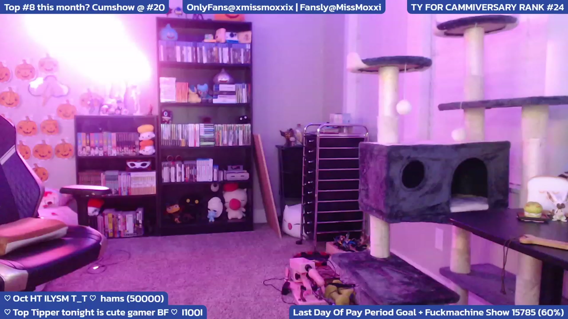 Gallery image thumbnail from XMissMoxxiX's myfreecams stream on, 10/16/2023, 06:25 image 7 of 20