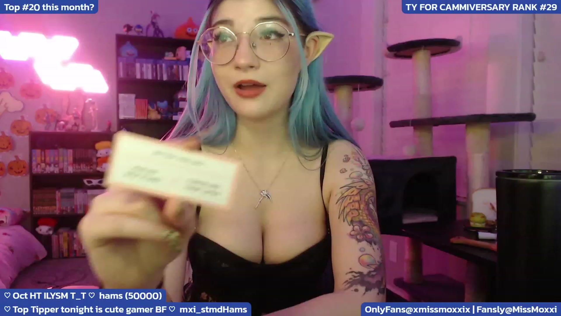 Gallery image thumbnail from XMissMoxxiX's myfreecams stream on, 10/21/2023, 05:25 image 9 of 20