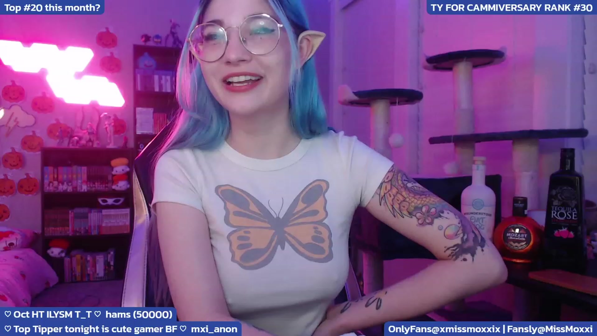 Gallery image thumbnail from XMissMoxxiX's myfreecams stream on, 10/25/2023, 05:07 image 15 of 20