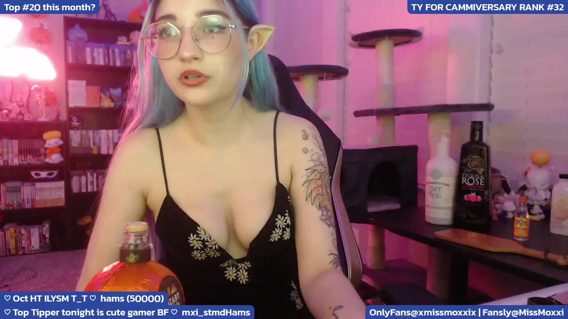 Gallery image thumbnail from XMissMoxxiX's myfreecams stream on, 10/27/2023, 03:03 image 11 of 20